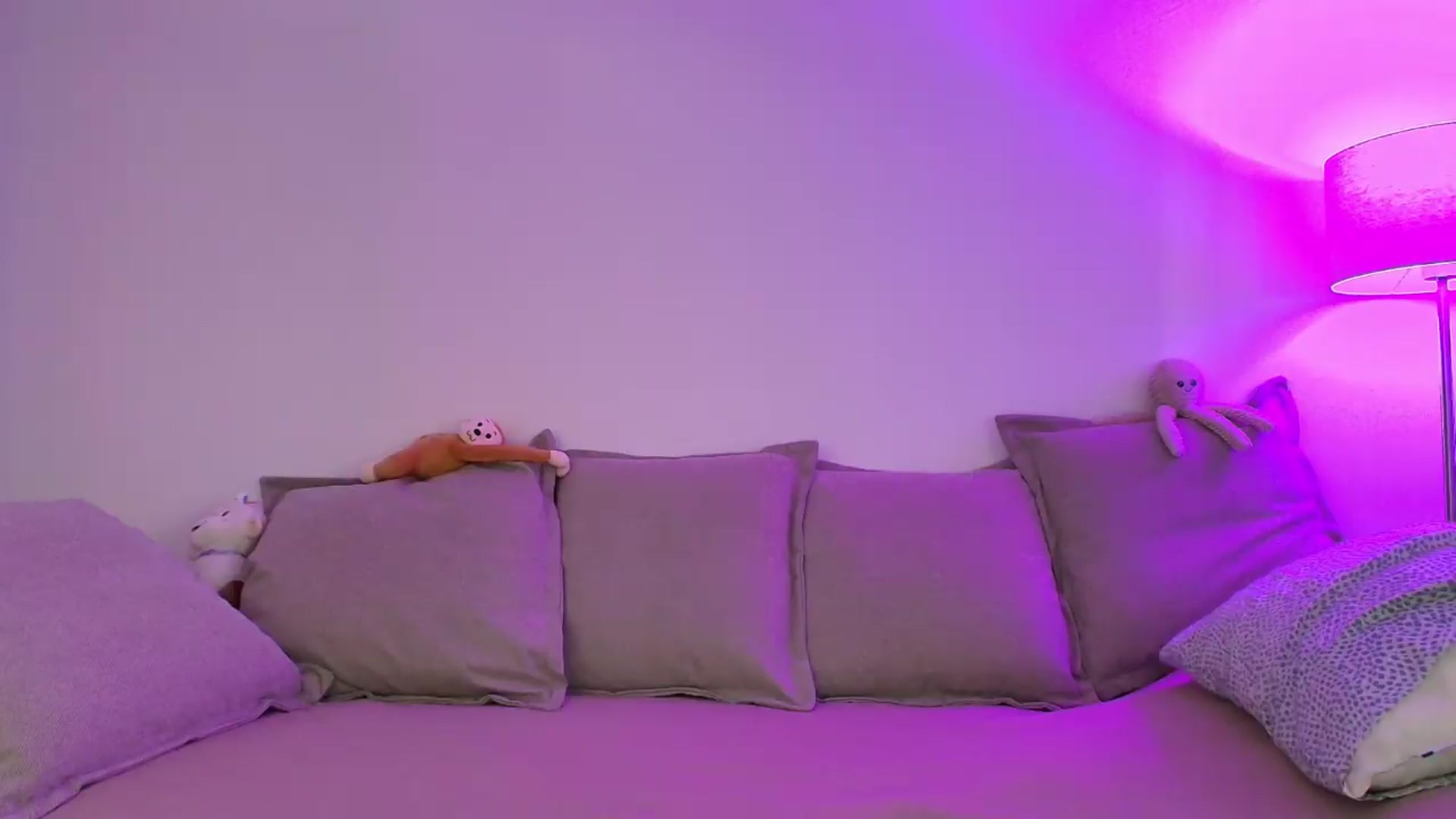 Gallery image thumbnail from Elenaxkiss's myfreecams stream on, 08/12/2026, 08:47 image 9 of 20