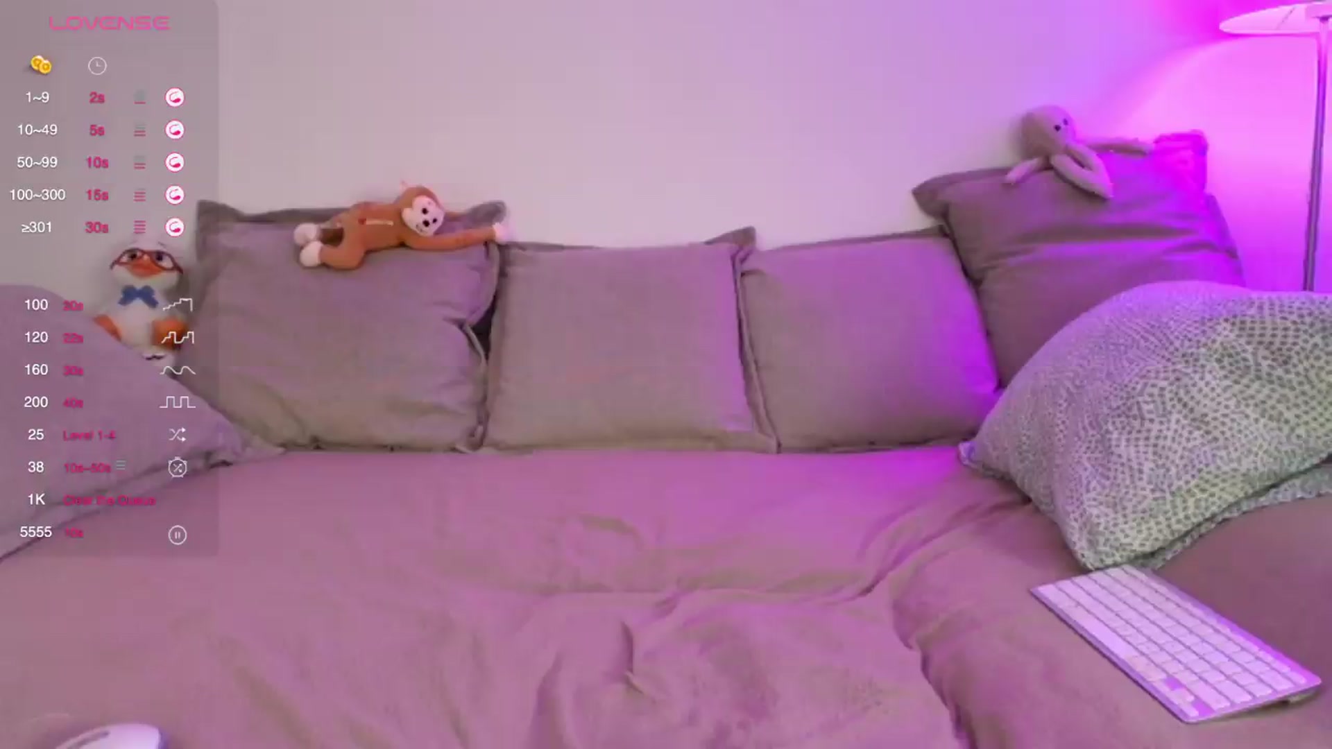 Gallery image thumbnail from Elenaxkiss's myfreecams stream on, 08/25/2026, 09:42 image 17 of 20