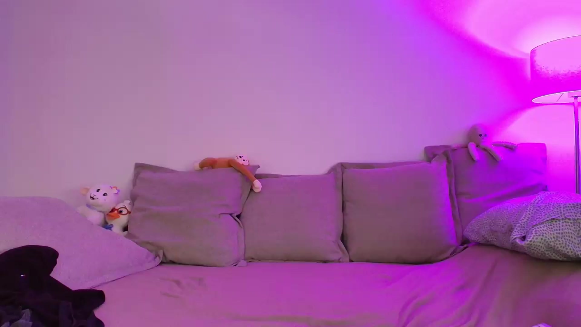 Gallery image thumbnail from Elenaxkiss's myfreecams stream on, 08/27/2026, 10:49 image 5 of 20