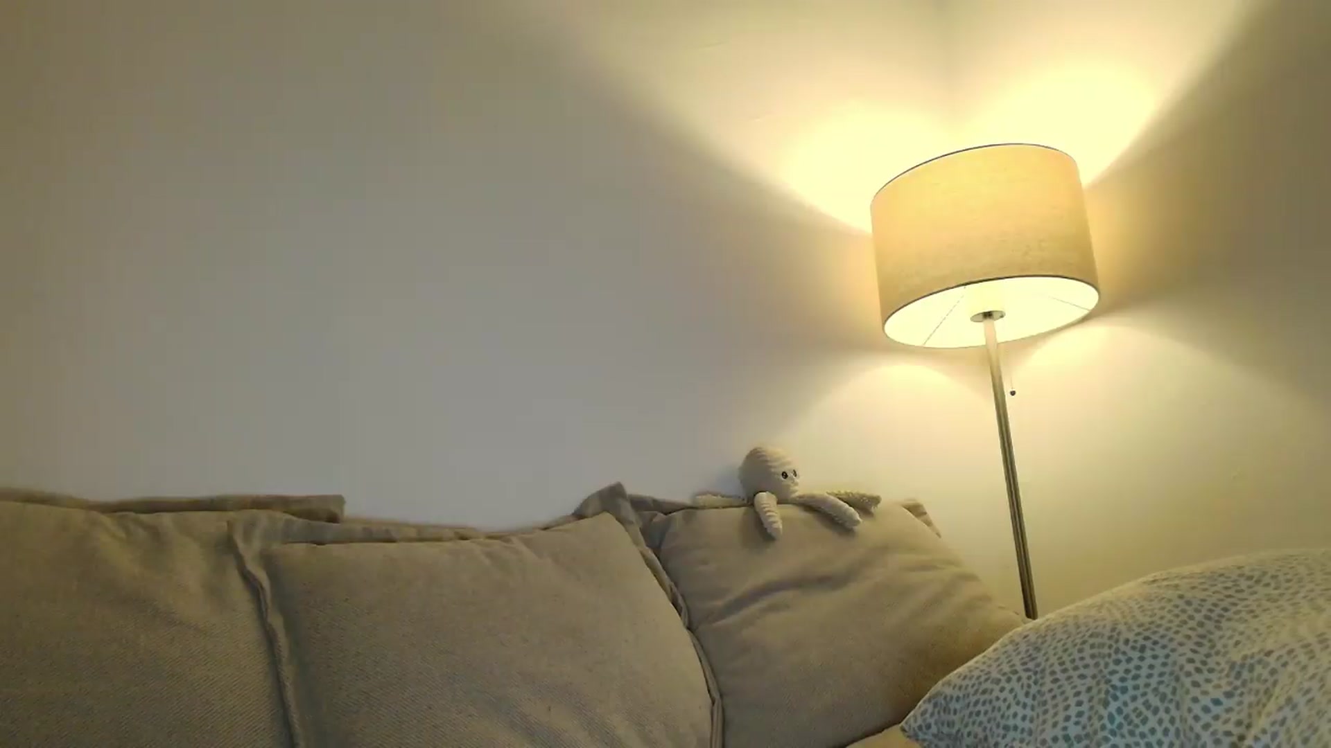 Gallery image thumbnail from Elenaxkiss's myfreecams stream on, 08/28/2026, 22:11 image 19 of 20