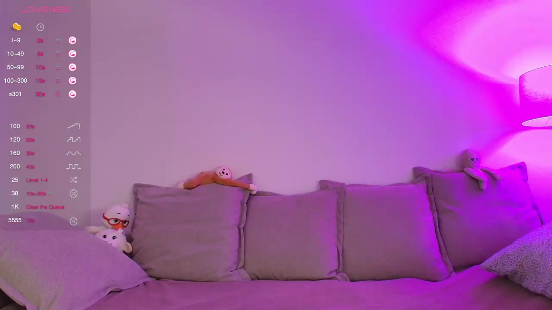Gallery image thumbnail from Elenaxkiss's myfreecams stream on, 08/31/2026, 07:05 image 17 of 20
