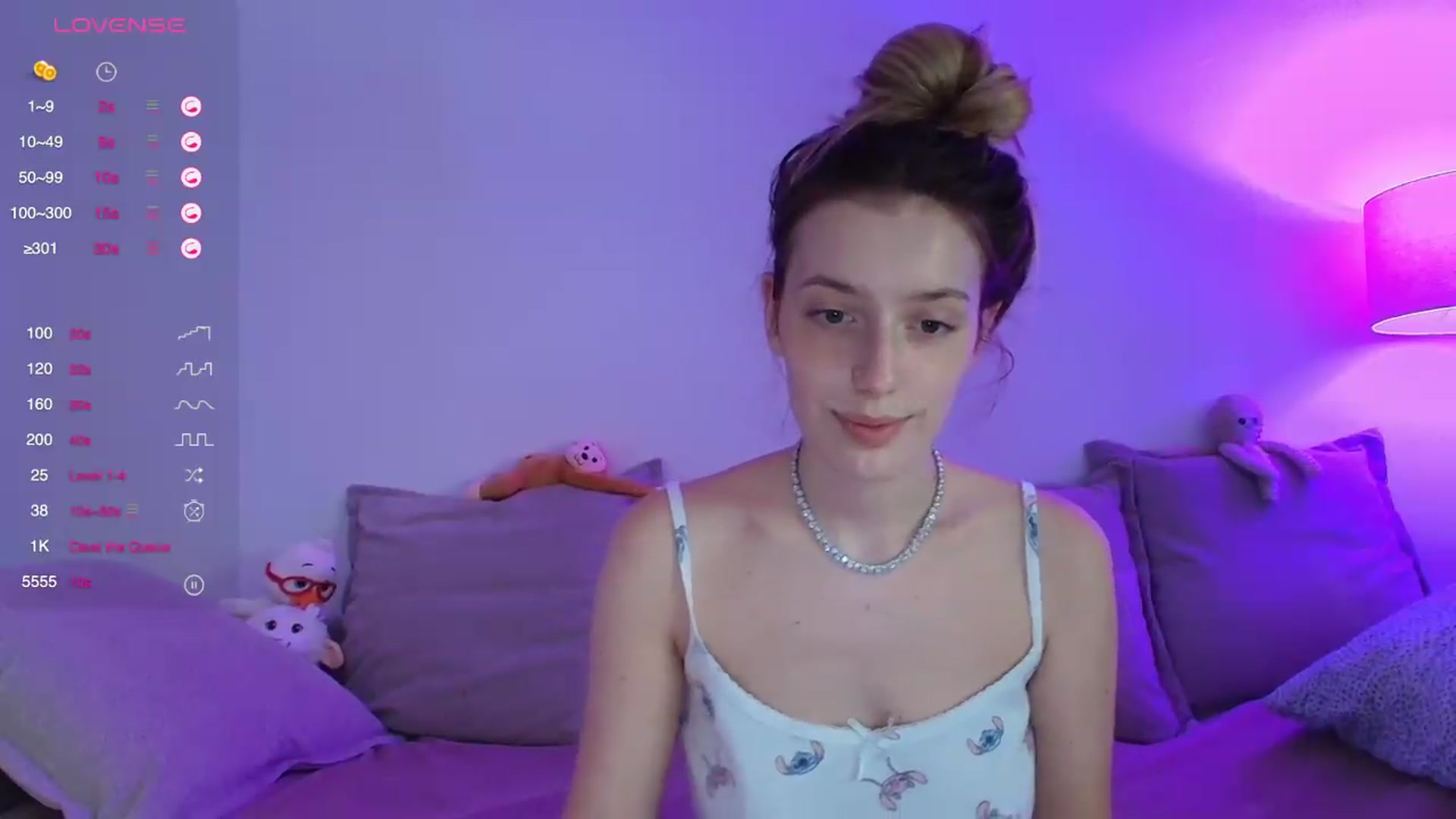 Gallery image thumbnail from Elenaxkiss's myfreecams stream on, 08/31/2026, 07:05 image 18 of 20