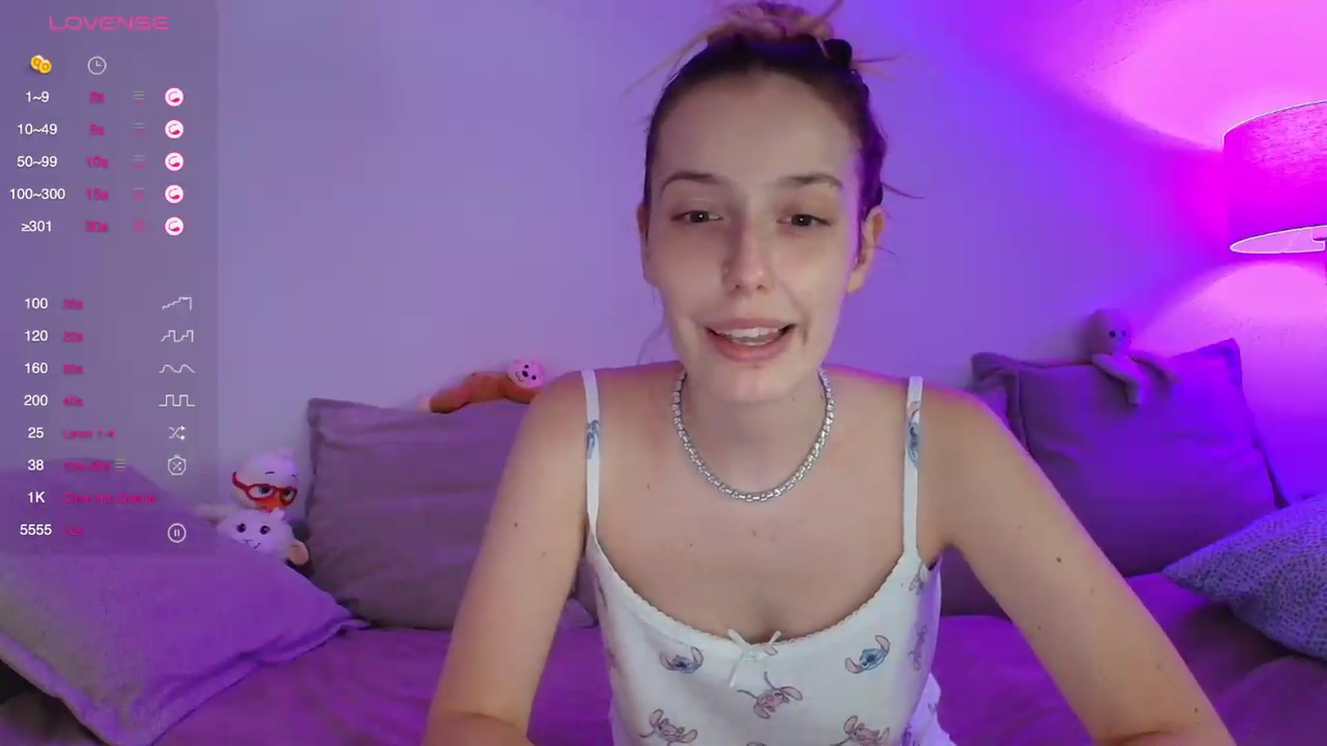 Gallery image thumbnail from Elenaxkiss's myfreecams stream on, 08/31/2026, 10:56 image 12 of 20