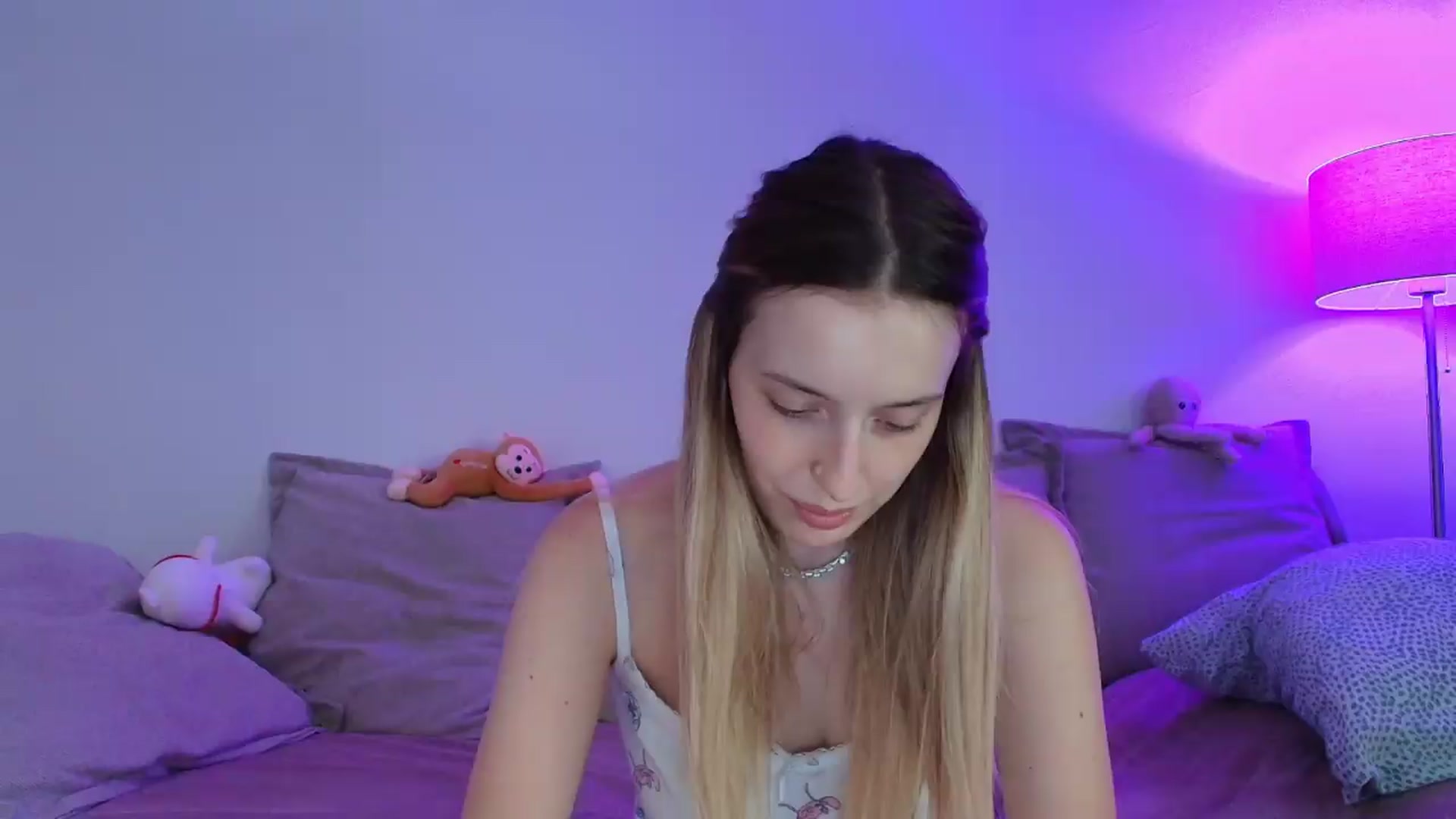 Gallery image thumbnail from Elenaxkiss's myfreecams stream on, 09/01/2026, 10:59 image 8 of 20