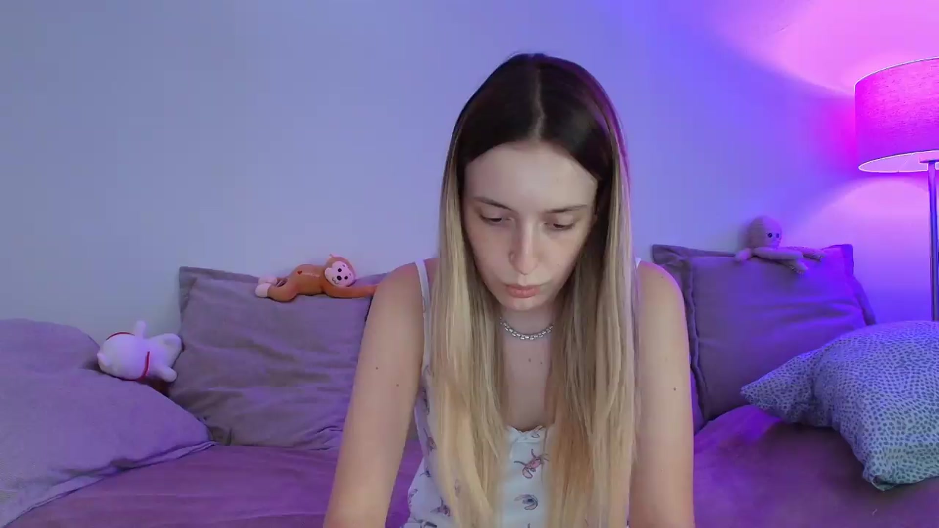 Gallery image thumbnail from Elenaxkiss's myfreecams stream on, 09/01/2026, 10:59 image 3 of 20