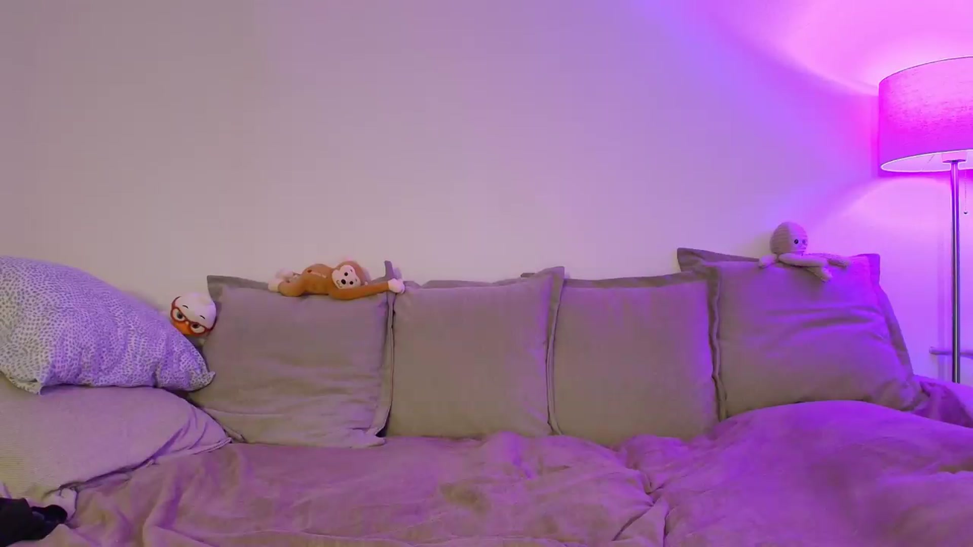 Gallery image thumbnail from Elenaxkiss's myfreecams stream on, 09/01/2026, 17:24 image 20 of 20