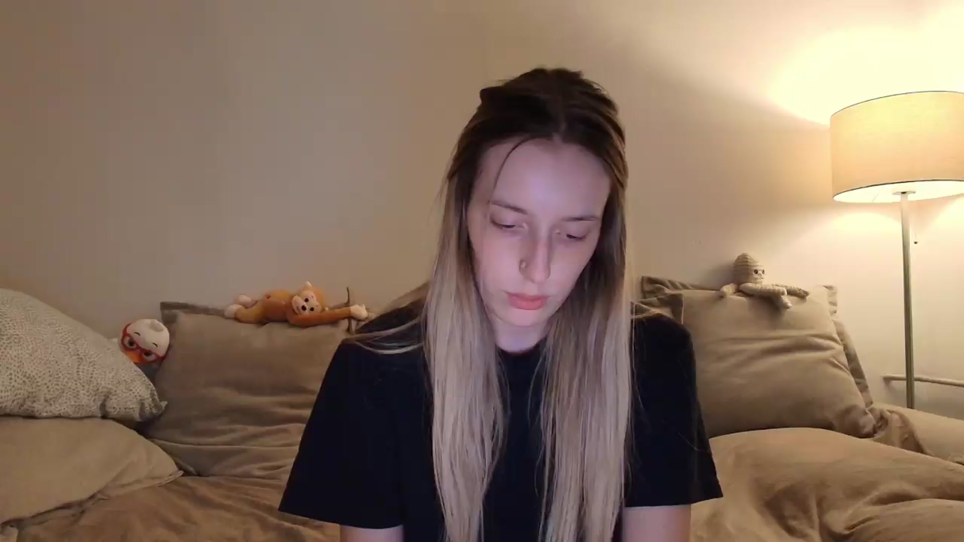 Gallery image thumbnail from Elenaxkiss's myfreecams stream on, 09/01/2026, 18:22 image 5 of 20