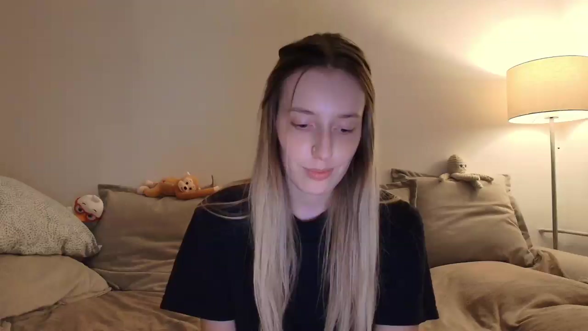 Gallery image thumbnail from Elenaxkiss's myfreecams stream on, 09/01/2026, 18:22 image 18 of 20