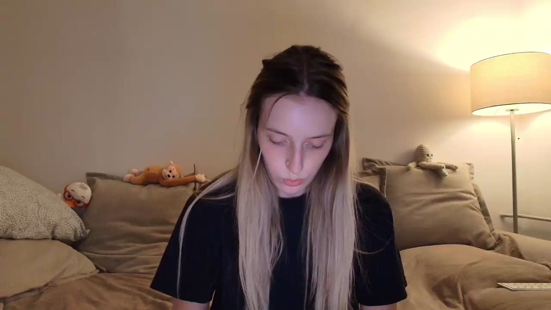 Gallery image thumbnail from Elenaxkiss's myfreecams stream on, 09/01/2026, 18:22 image 2 of 20