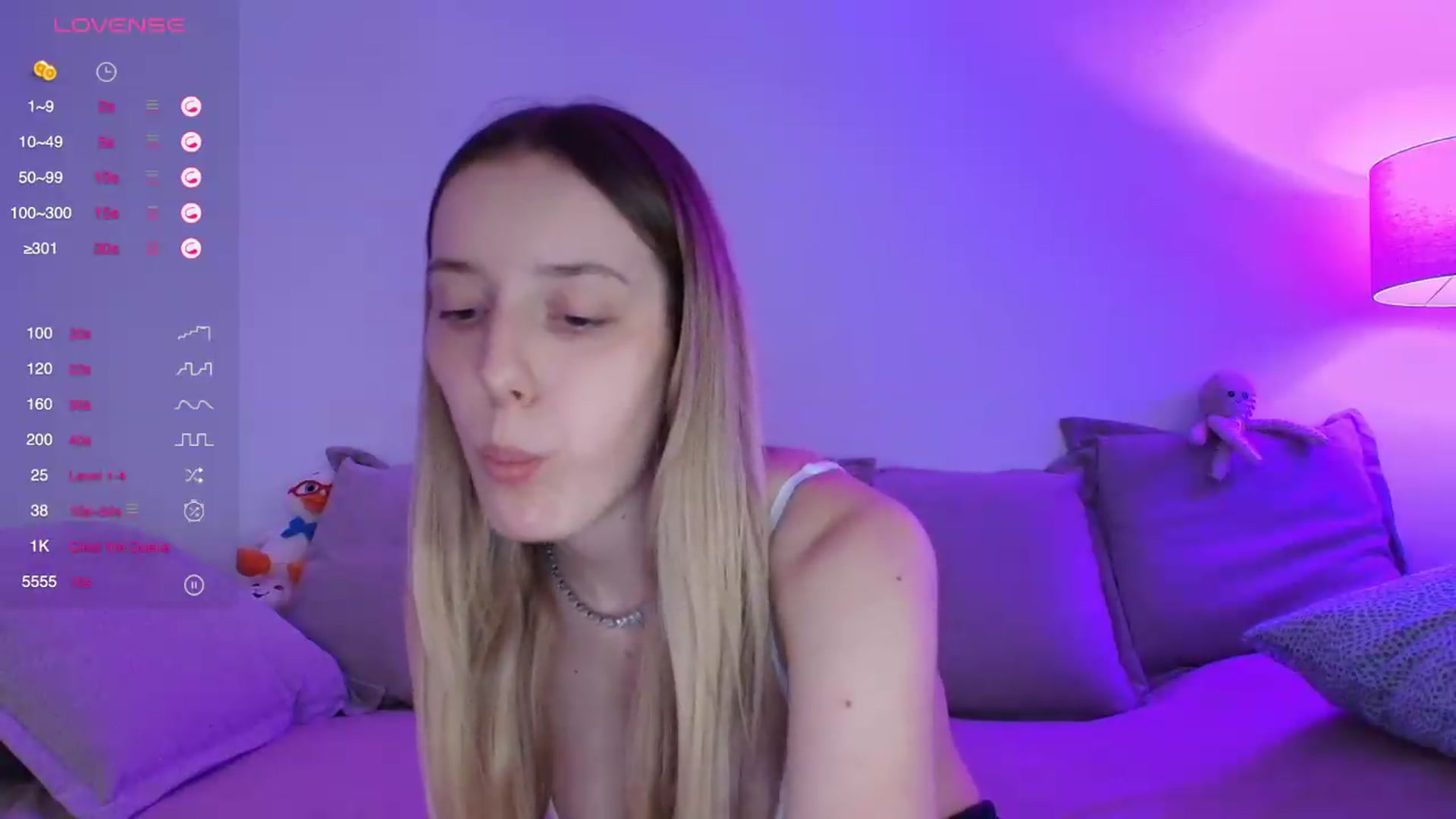 Gallery image thumbnail from Elenaxkiss's myfreecams stream on, 09/14/2026, 09:30 image 12 of 20