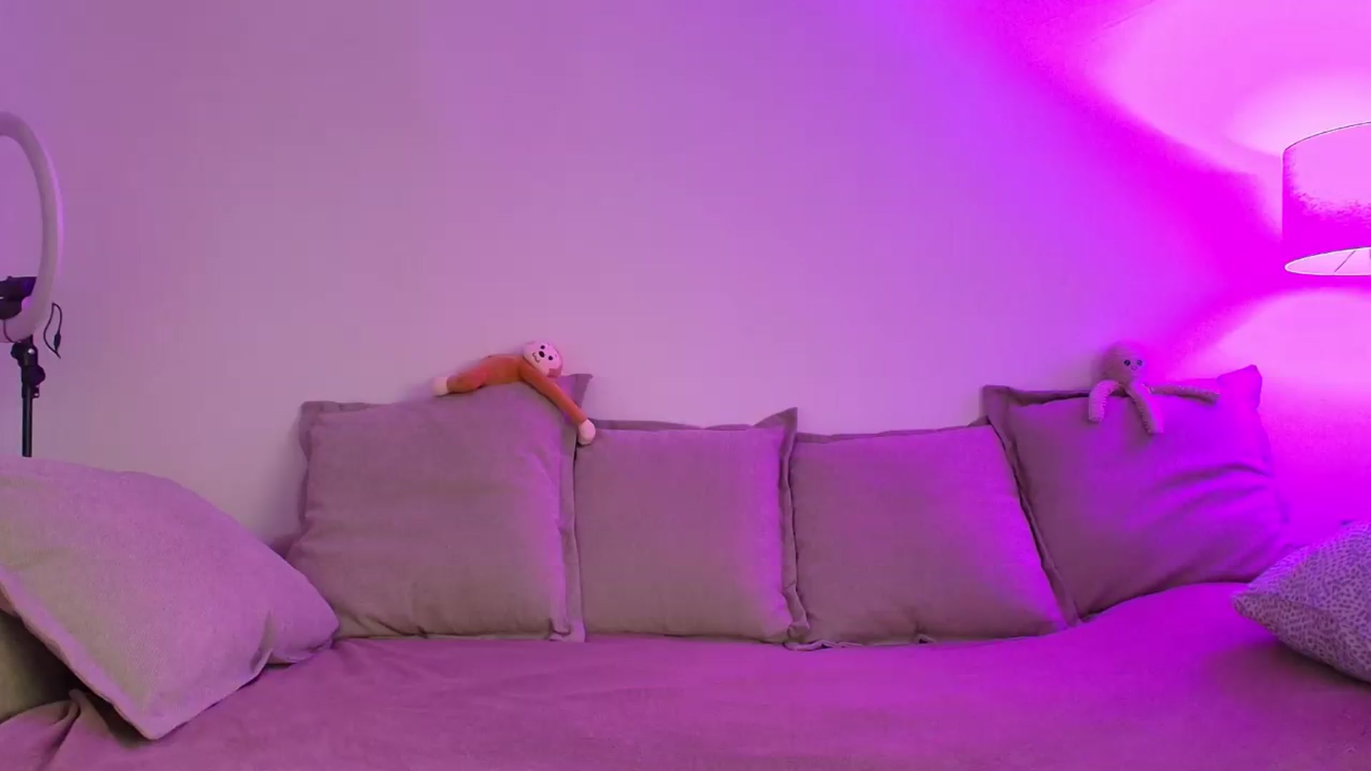 Gallery image thumbnail from Elenaxkiss's myfreecams stream on, 09/21/2026, 10:23 image 2 of 20