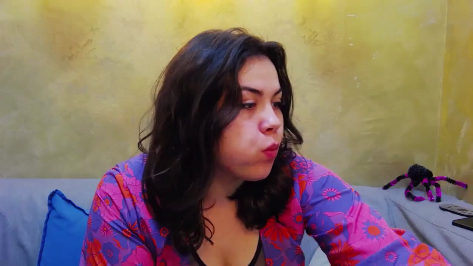 Gallery image thumbnail from Elenor_'s myfreecams stream on, 12/12/2023, 14:32 image 14 of 20