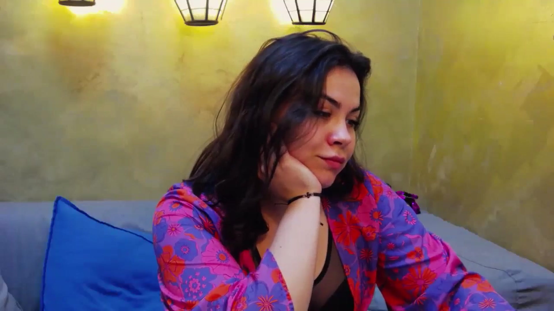 Gallery image thumbnail from Elenor_'s myfreecams stream on, 12/12/2023, 14:32 image 7 of 20