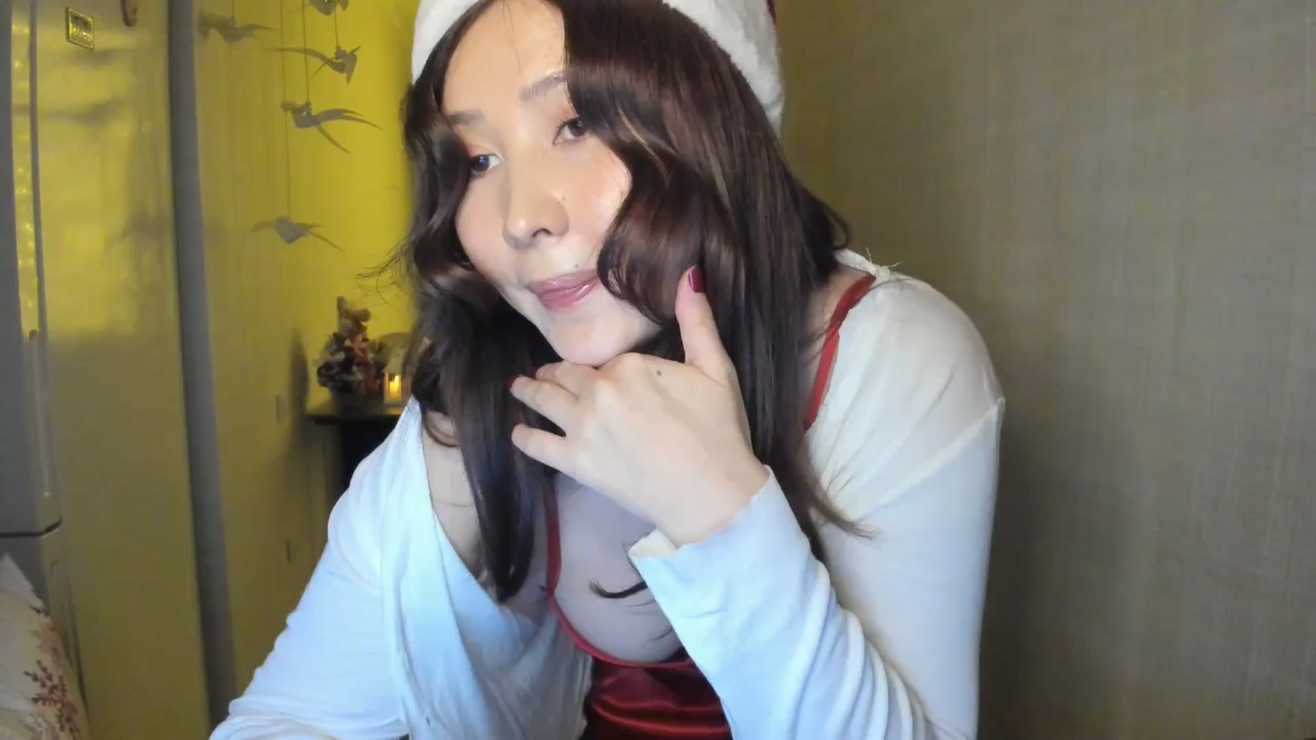 Gallery image thumbnail from Elfleur's myfreecams stream on, 12/31/2024, 22:28 image 17 of 20