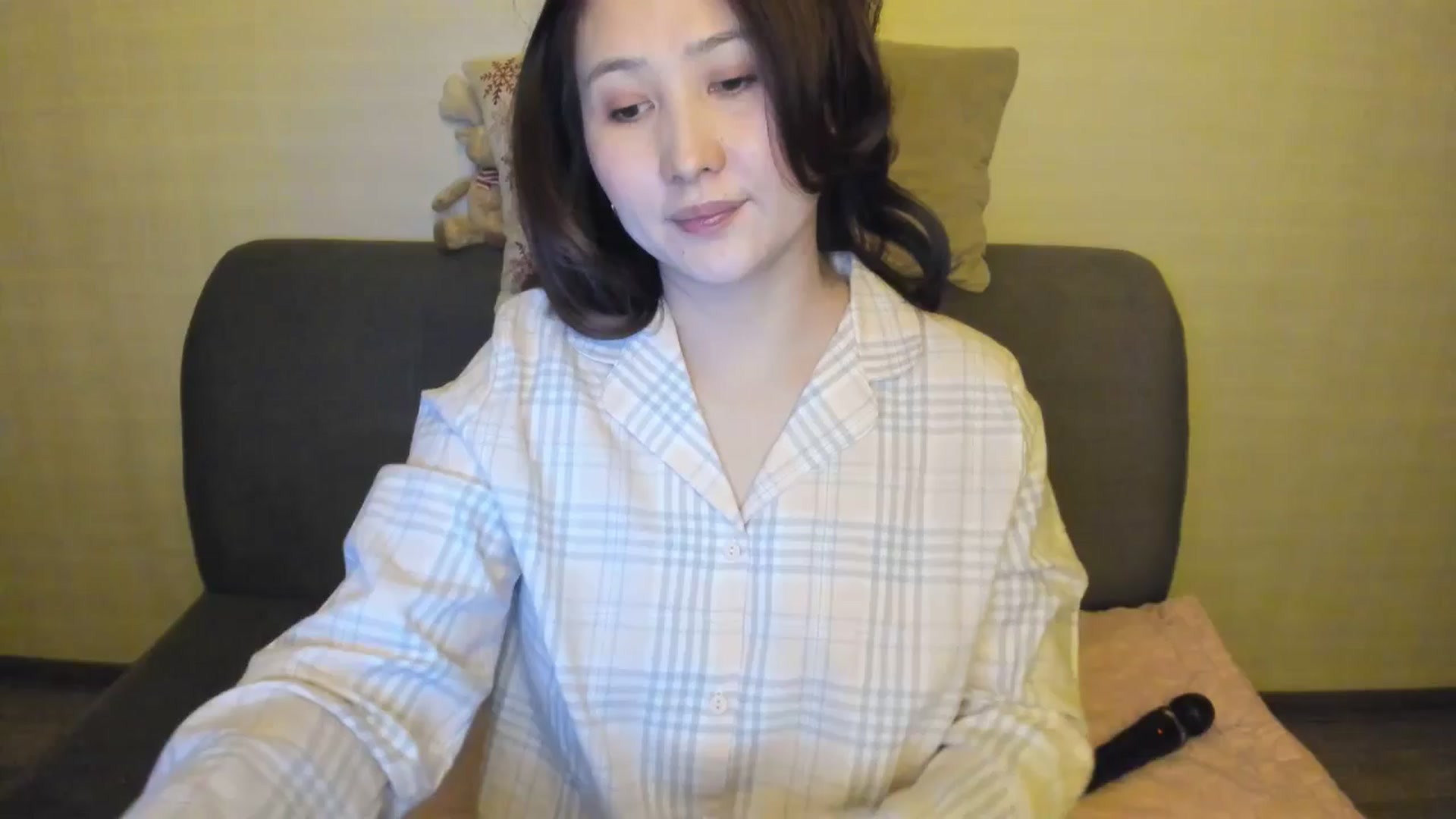 Gallery image thumbnail from Elfleur's myfreecams stream on, 01/04/2025, 20:31 image 12 of 20