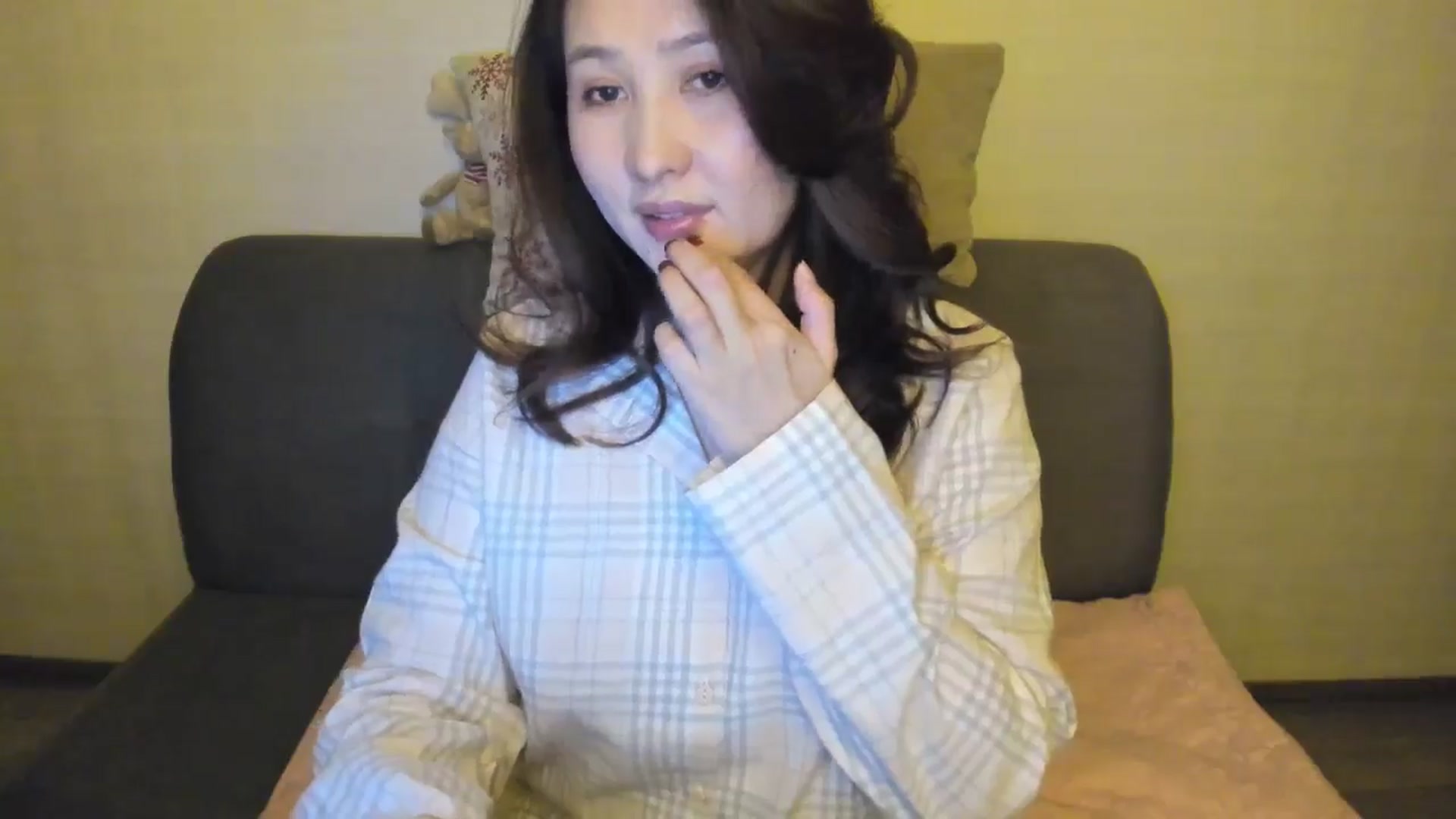 Gallery image thumbnail from Elfleur's myfreecams stream on, 01/04/2025, 20:31 image 6 of 20