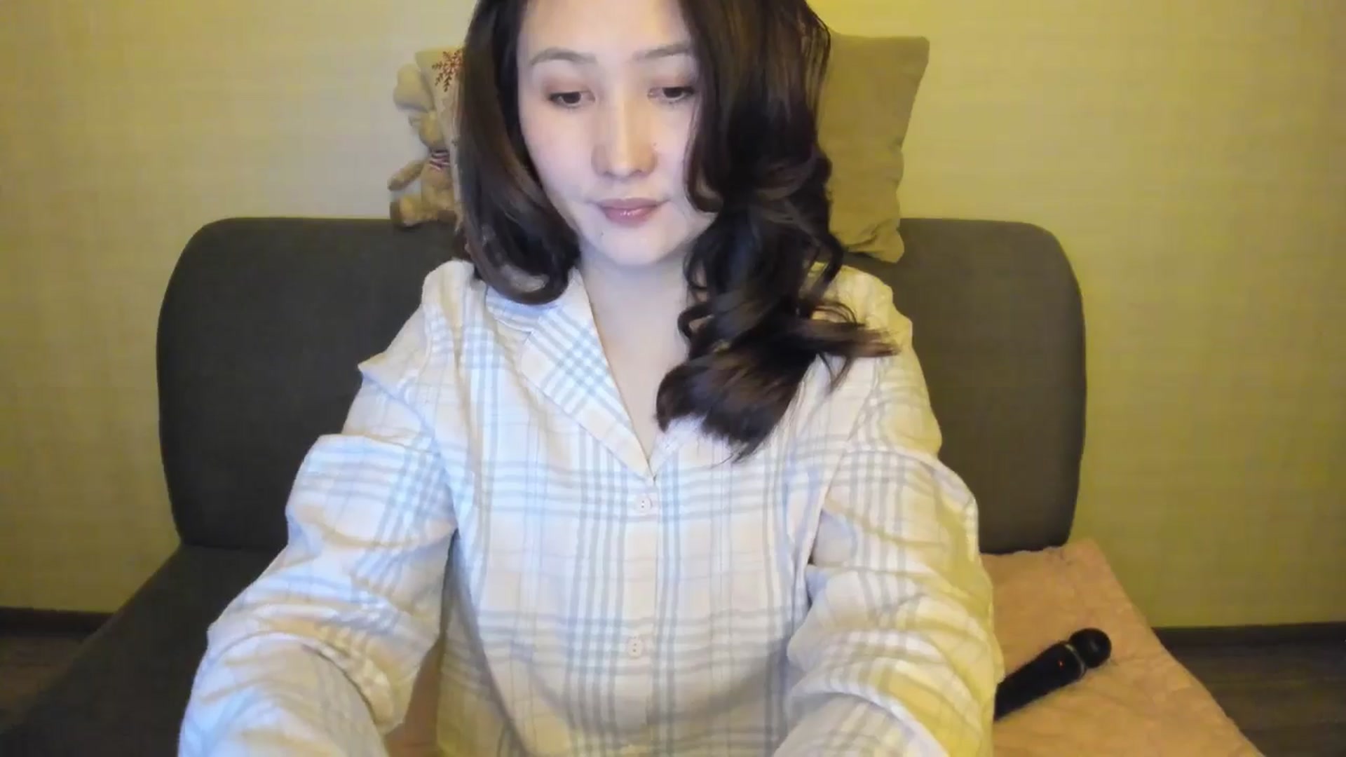 Gallery image thumbnail from Elfleur's myfreecams stream on, 01/04/2025, 20:31 image 11 of 20
