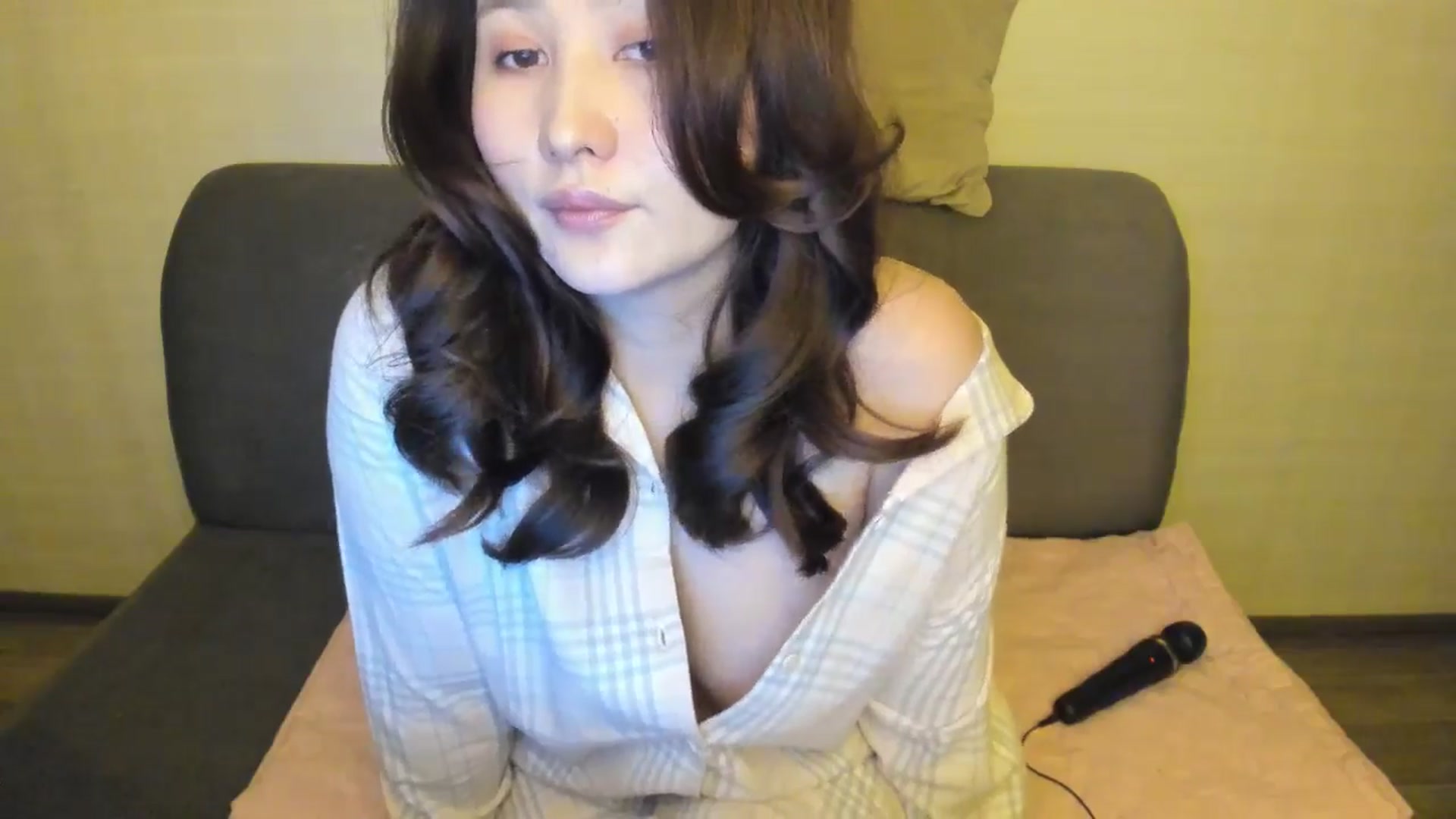 Gallery image thumbnail from Elfleur's myfreecams stream on, 01/04/2025, 20:31 image 18 of 20