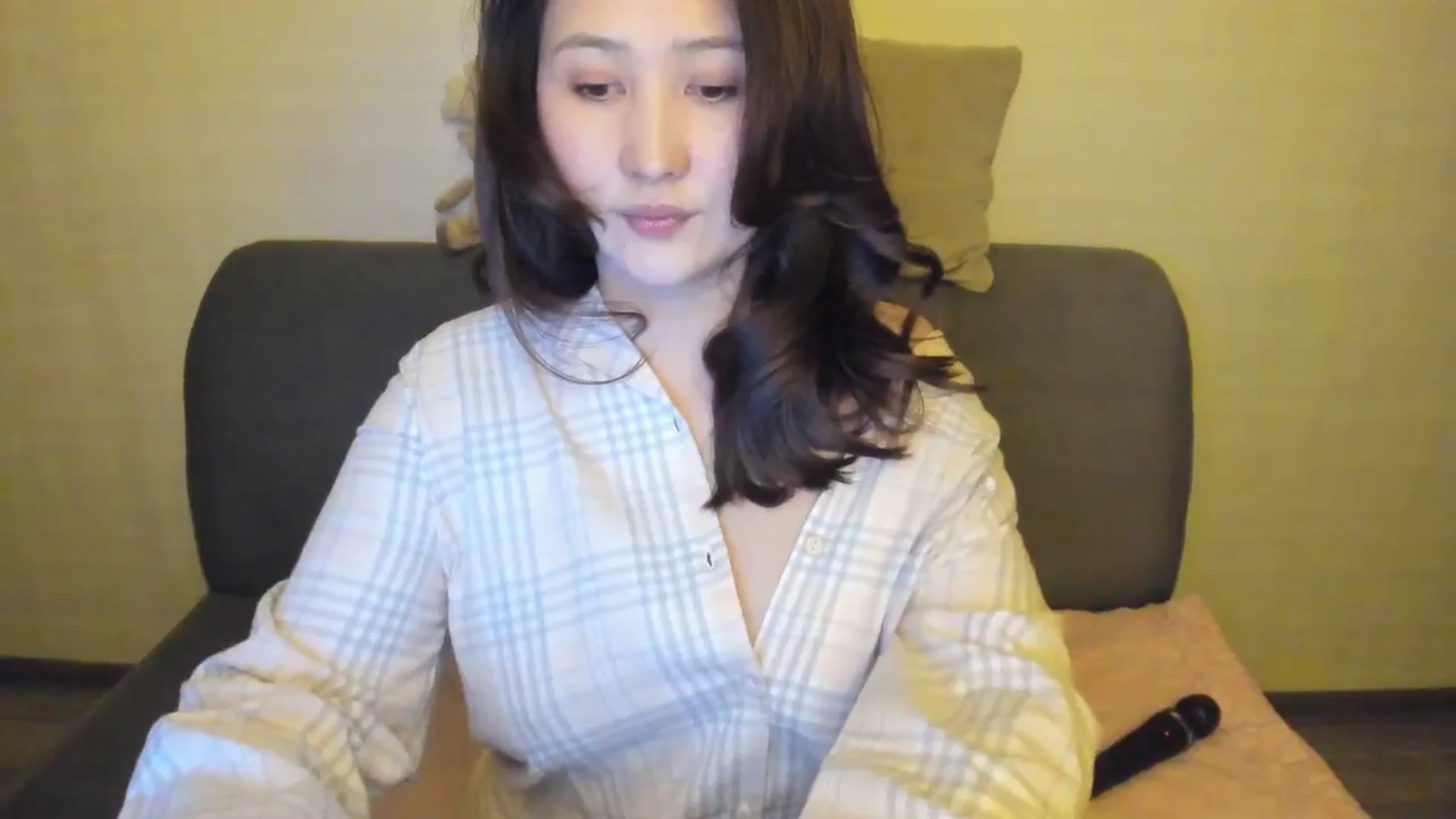 Gallery image thumbnail from Elfleur's myfreecams stream on, 01/04/2025, 20:31 image 15 of 20