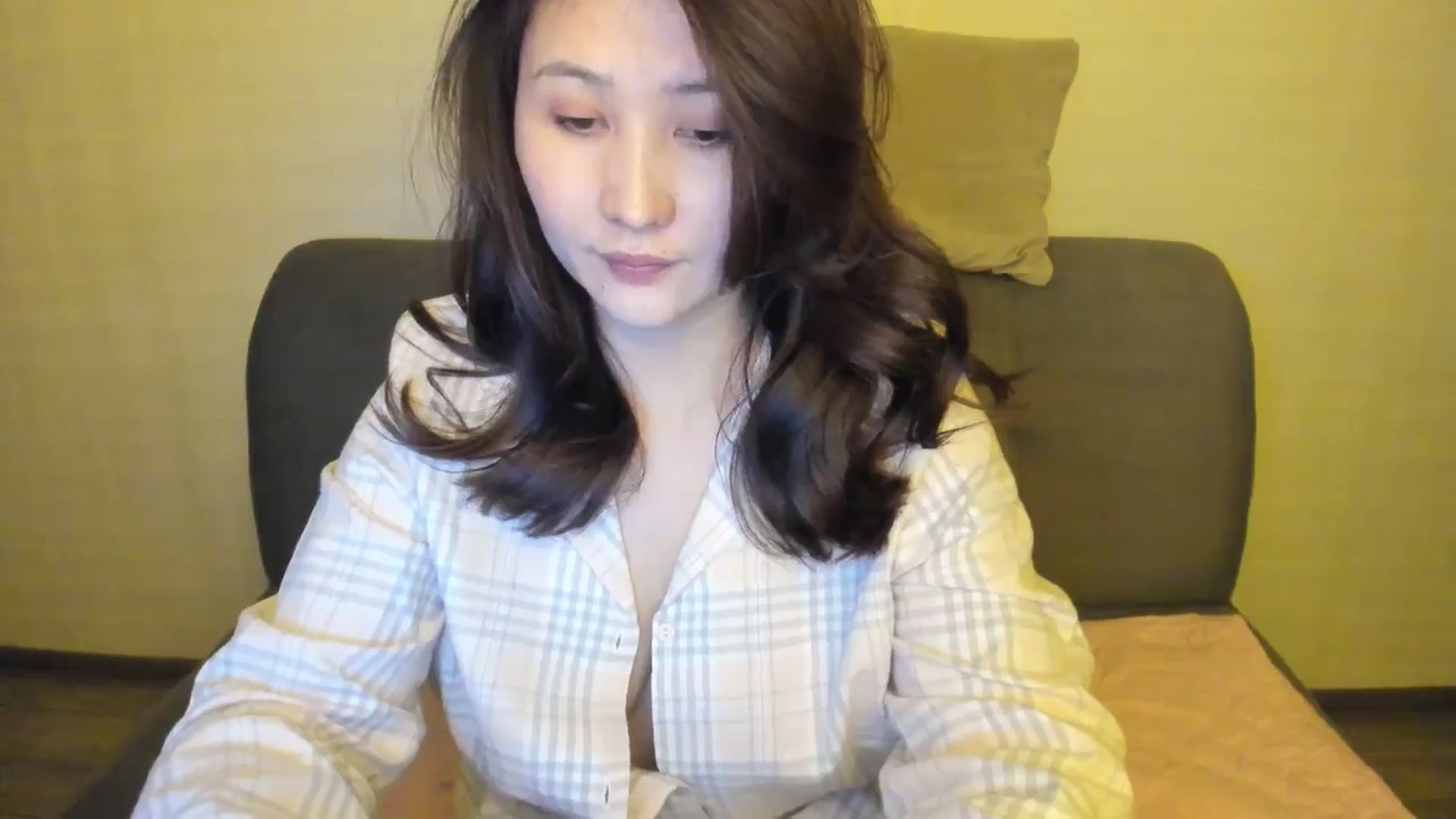 Gallery image thumbnail from Elfleur's myfreecams stream on, 01/04/2025, 22:32 image 2 of 20
