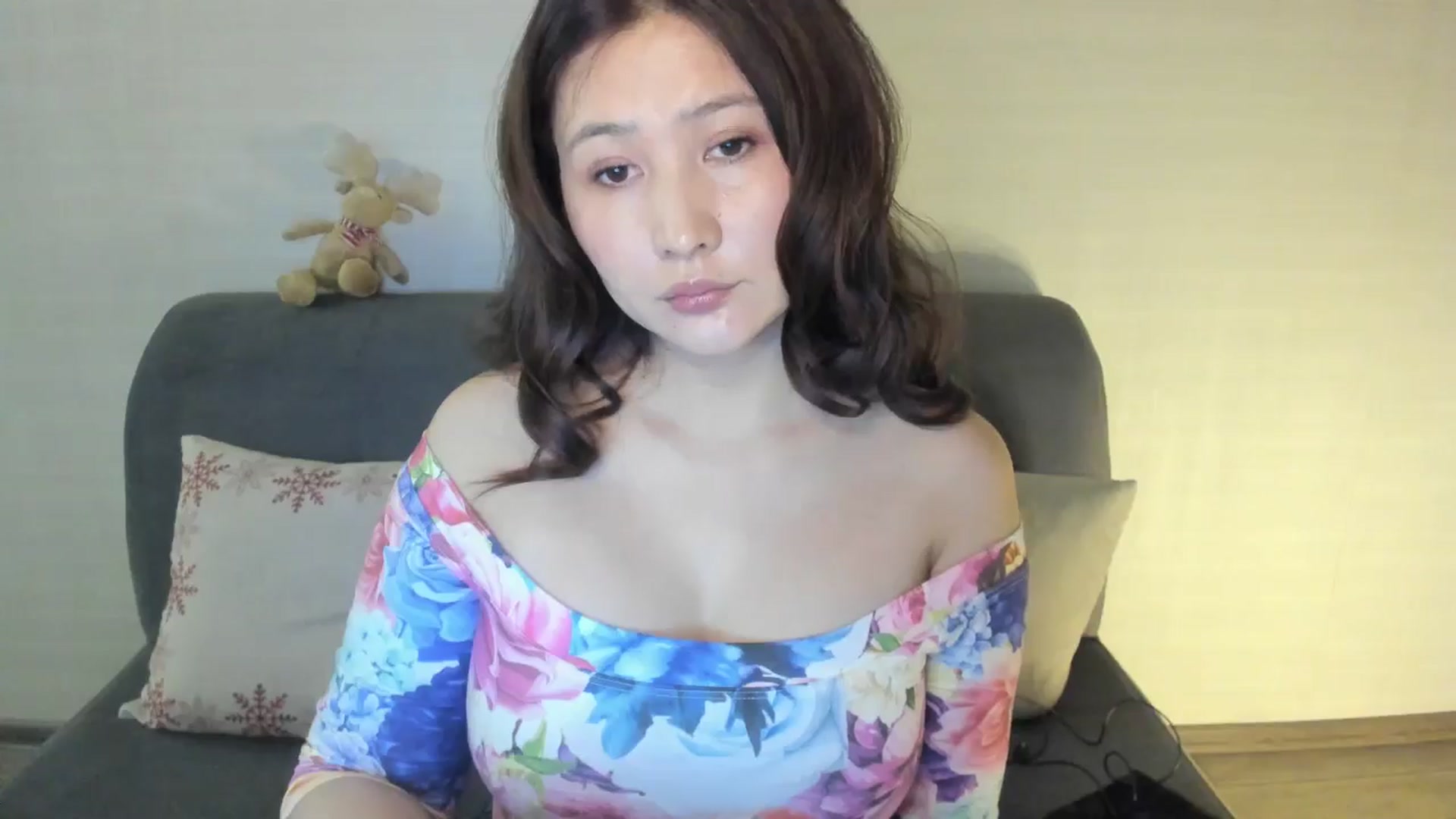 Gallery image thumbnail from Elfleur's myfreecams stream on, 01/06/2025, 22:34 image 3 of 20