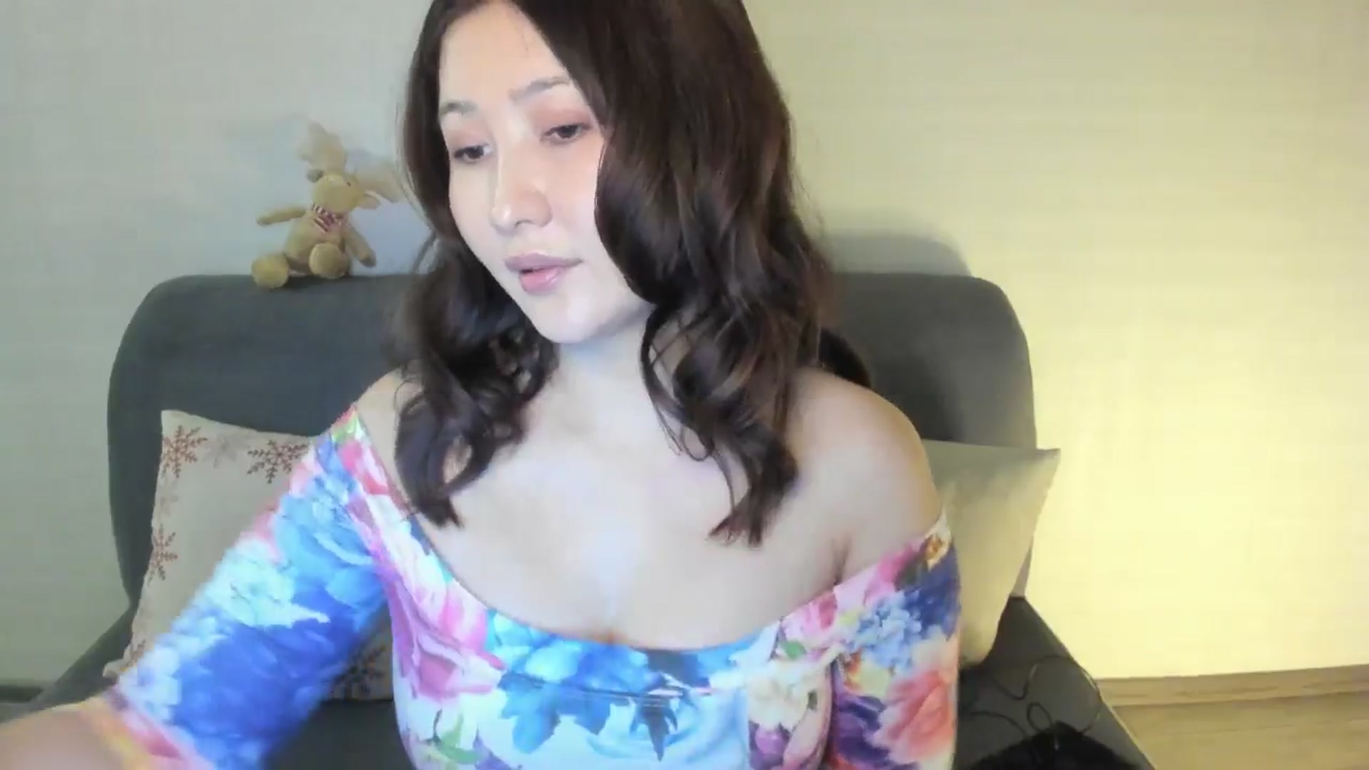 Gallery image thumbnail from Elfleur's myfreecams stream on, 01/06/2025, 22:34 image 16 of 20