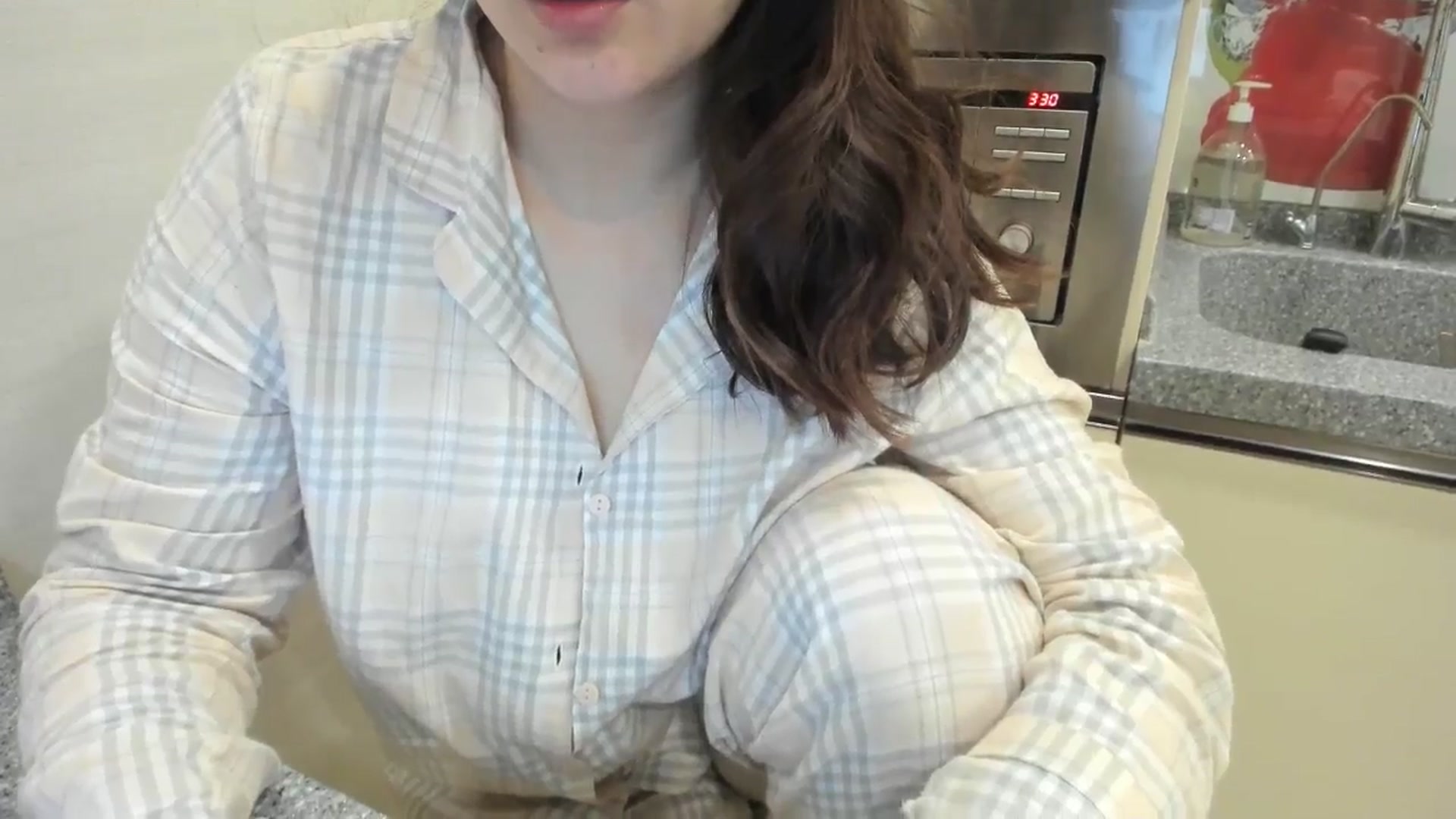 Gallery image thumbnail from Elfleur's myfreecams stream on, 01/07/2025, 20:03 image 8 of 20