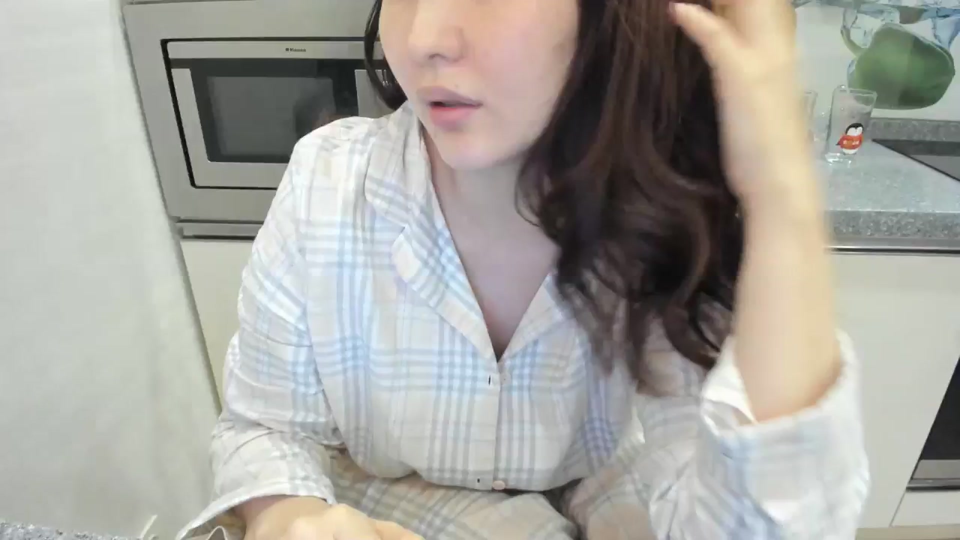 Gallery image thumbnail from Elfleur's myfreecams stream on, 01/07/2025, 20:03 image 16 of 20