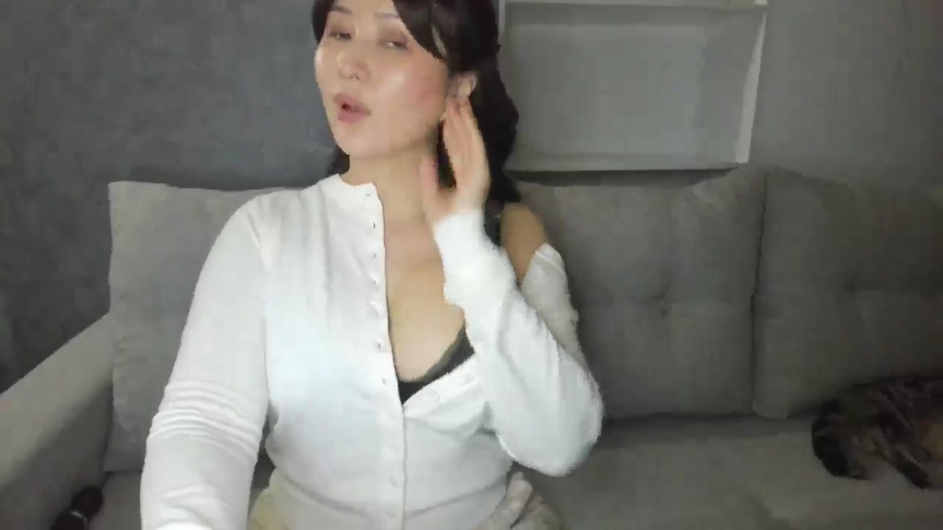 Gallery image thumbnail from Elfleur's myfreecams stream on, 01/27/2025, 21:04 image 13 of 20