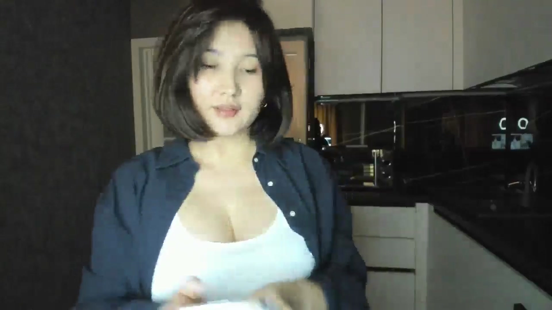 Gallery image thumbnail from Elfleur's myfreecams stream on, 03/28/2025, 04:29 image 11 of 20