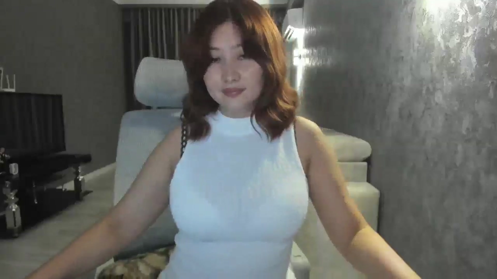 Gallery image thumbnail from Elfleur's myfreecams stream on, 07/18/2025, 19:08 image 8 of 20