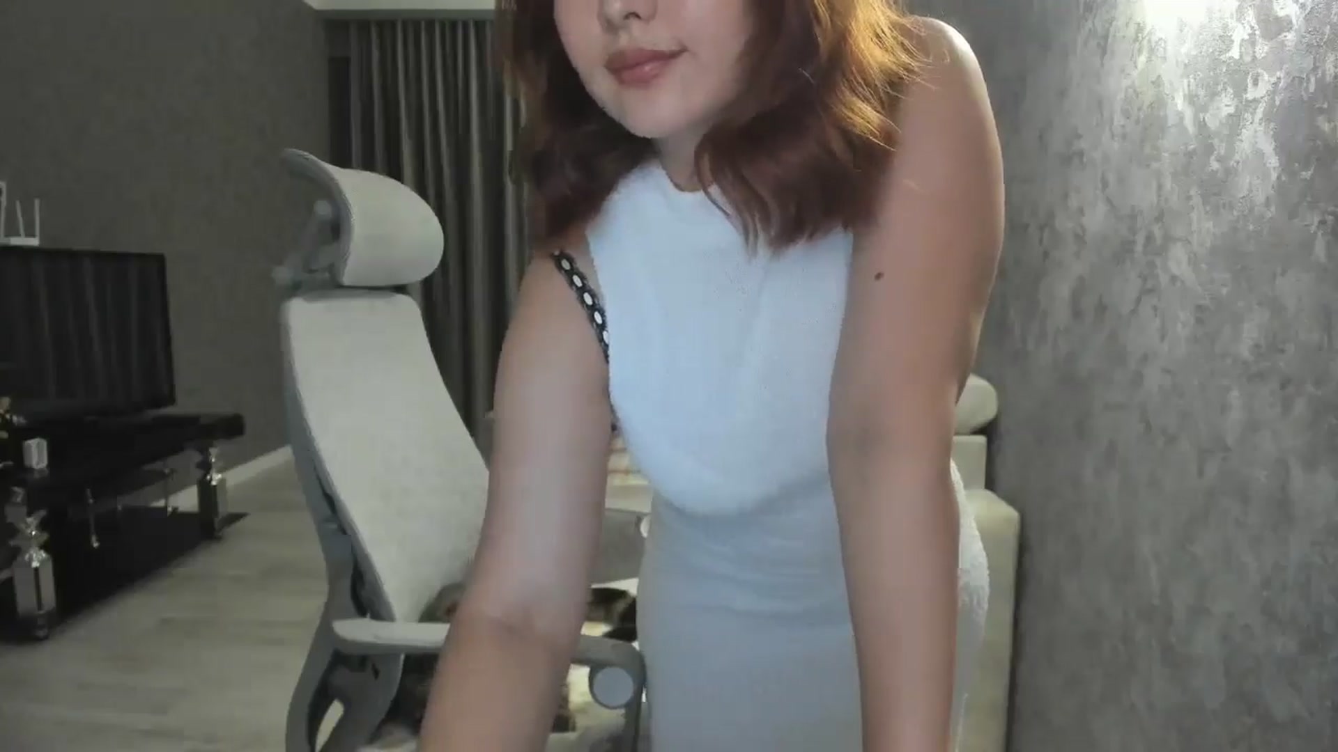 Gallery image thumbnail from Elfleur's myfreecams stream on, 07/18/2025, 19:08 image 14 of 20