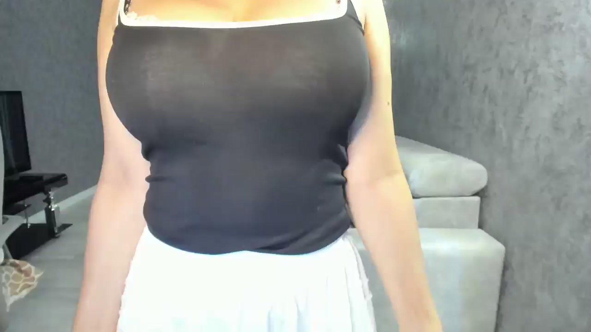 Gallery image thumbnail from Elfleur's myfreecams stream on, 07/19/2025, 21:23 image 19 of 20