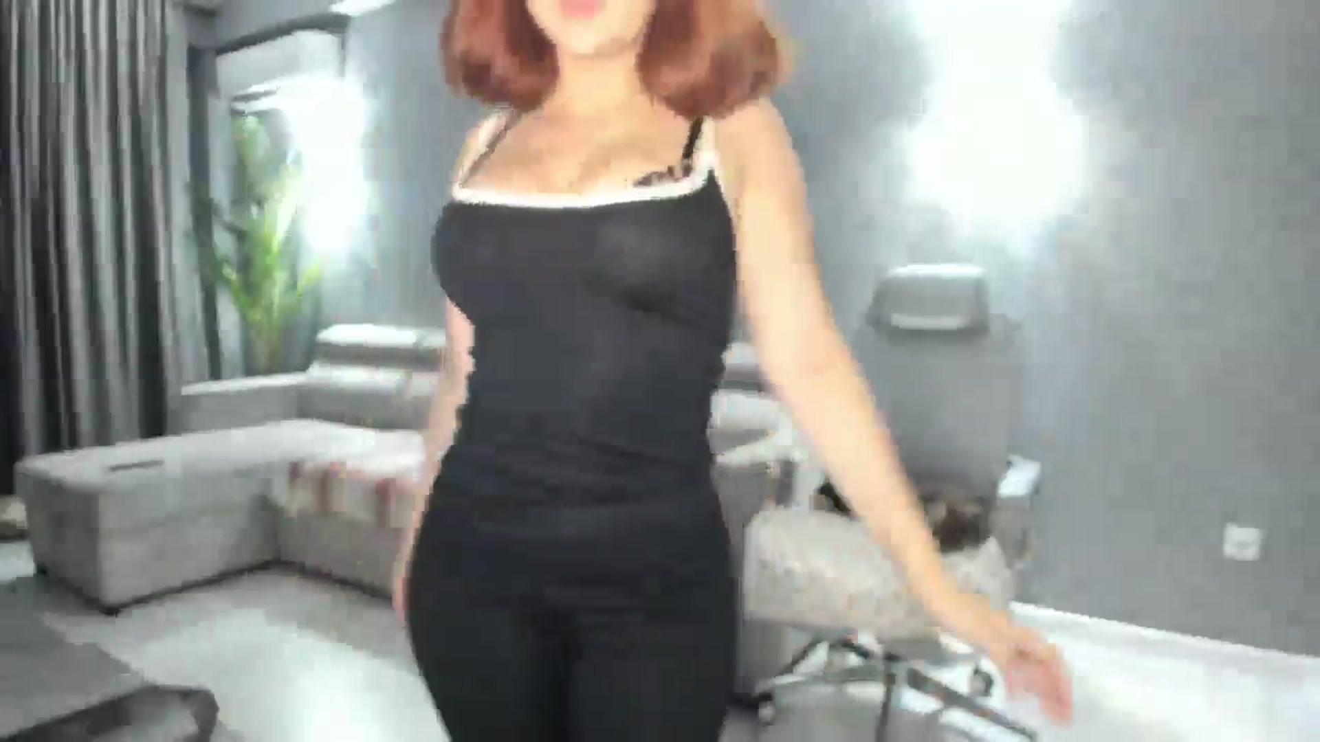 Gallery image thumbnail from Elfleur's myfreecams stream on, 07/20/2025, 19:31 image 7 of 20