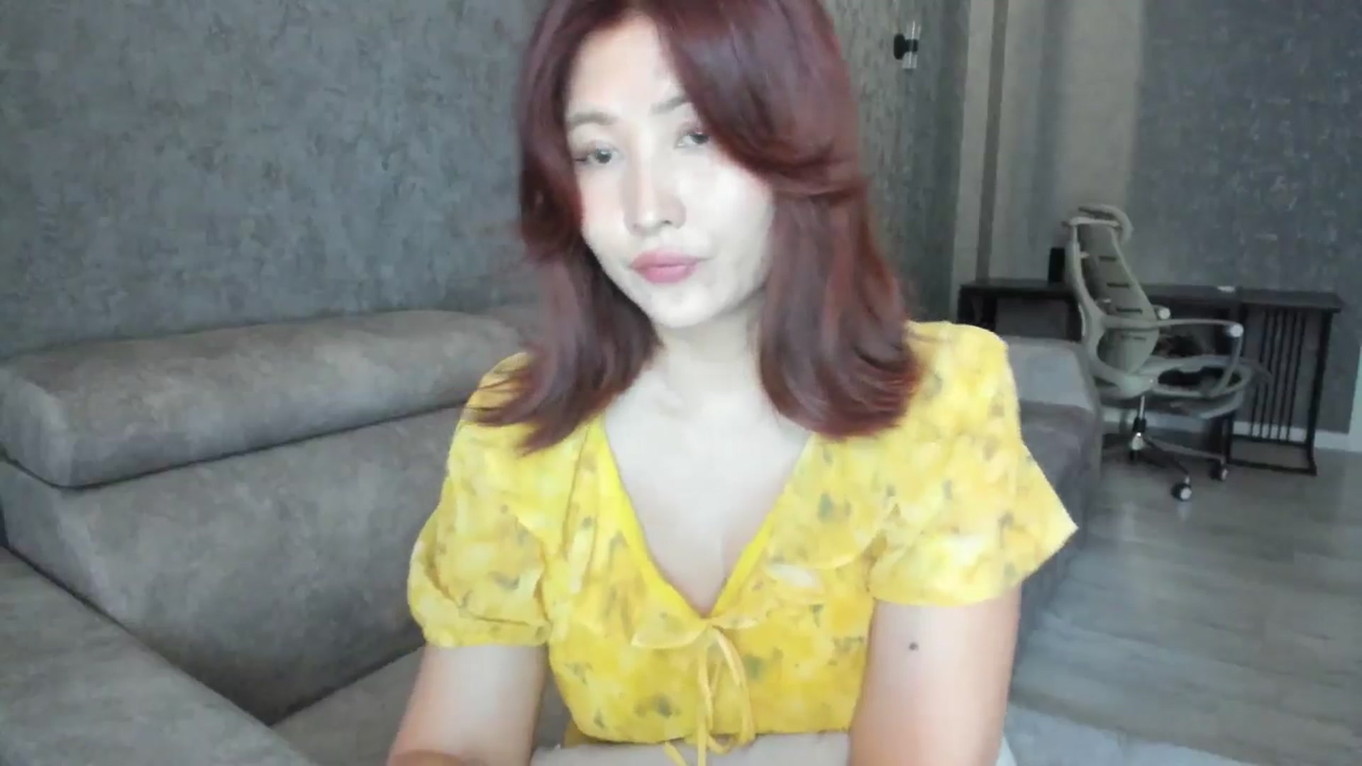 Gallery image thumbnail from Elfleur's myfreecams stream on, 08/07/2025, 05:00 image 19 of 20