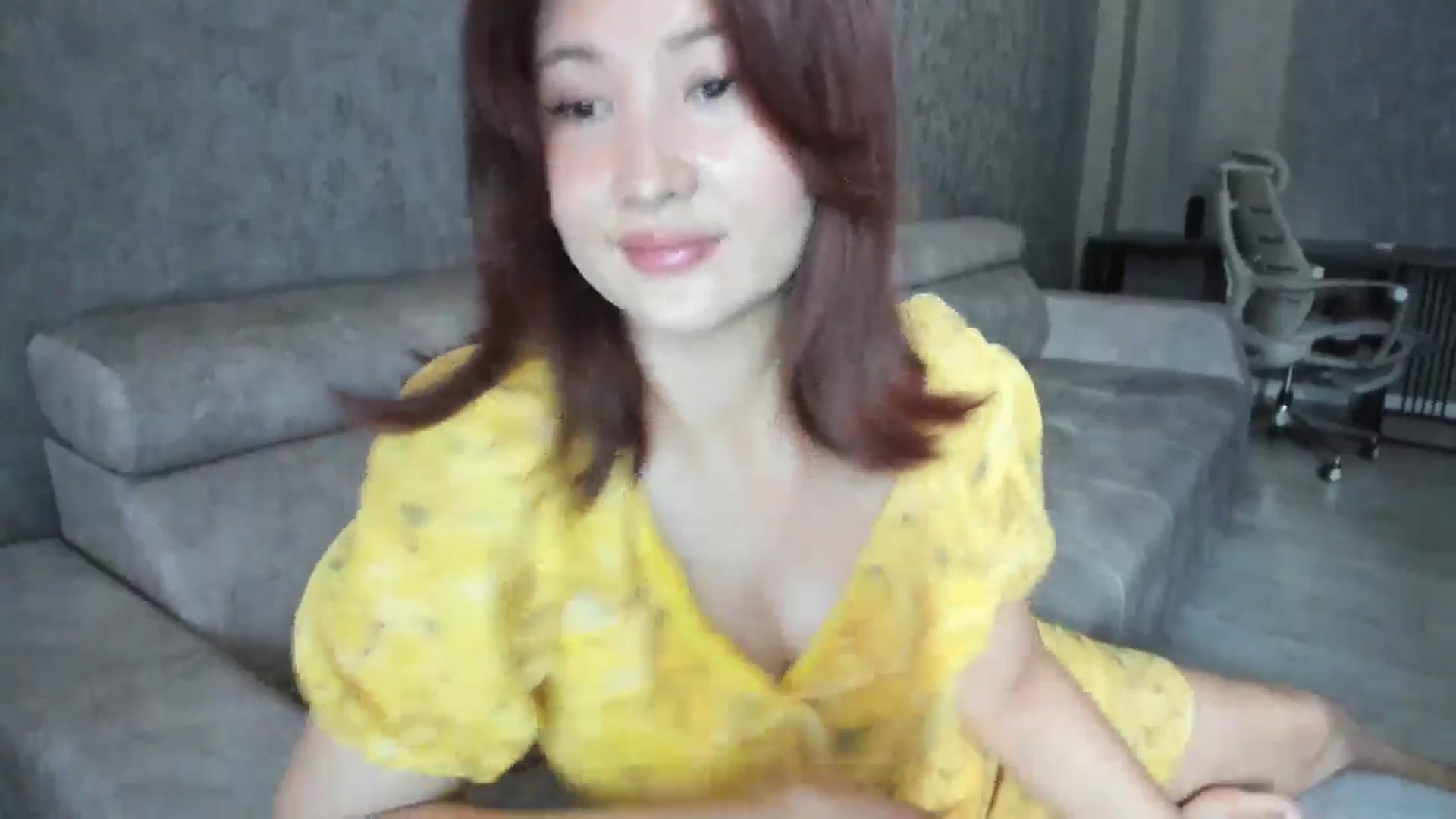 Gallery image thumbnail from Elfleur's myfreecams stream on, 08/07/2025, 05:00 image 9 of 20