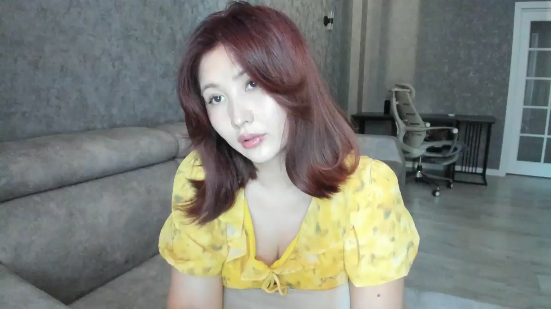 Gallery image thumbnail from Elfleur's myfreecams stream on, 08/07/2025, 05:21 image 10 of 20
