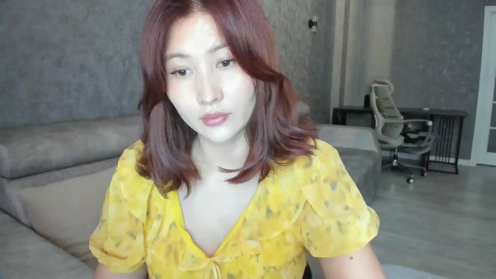 Gallery image thumbnail from Elfleur's myfreecams stream on, 08/07/2025, 07:42 image 18 of 20