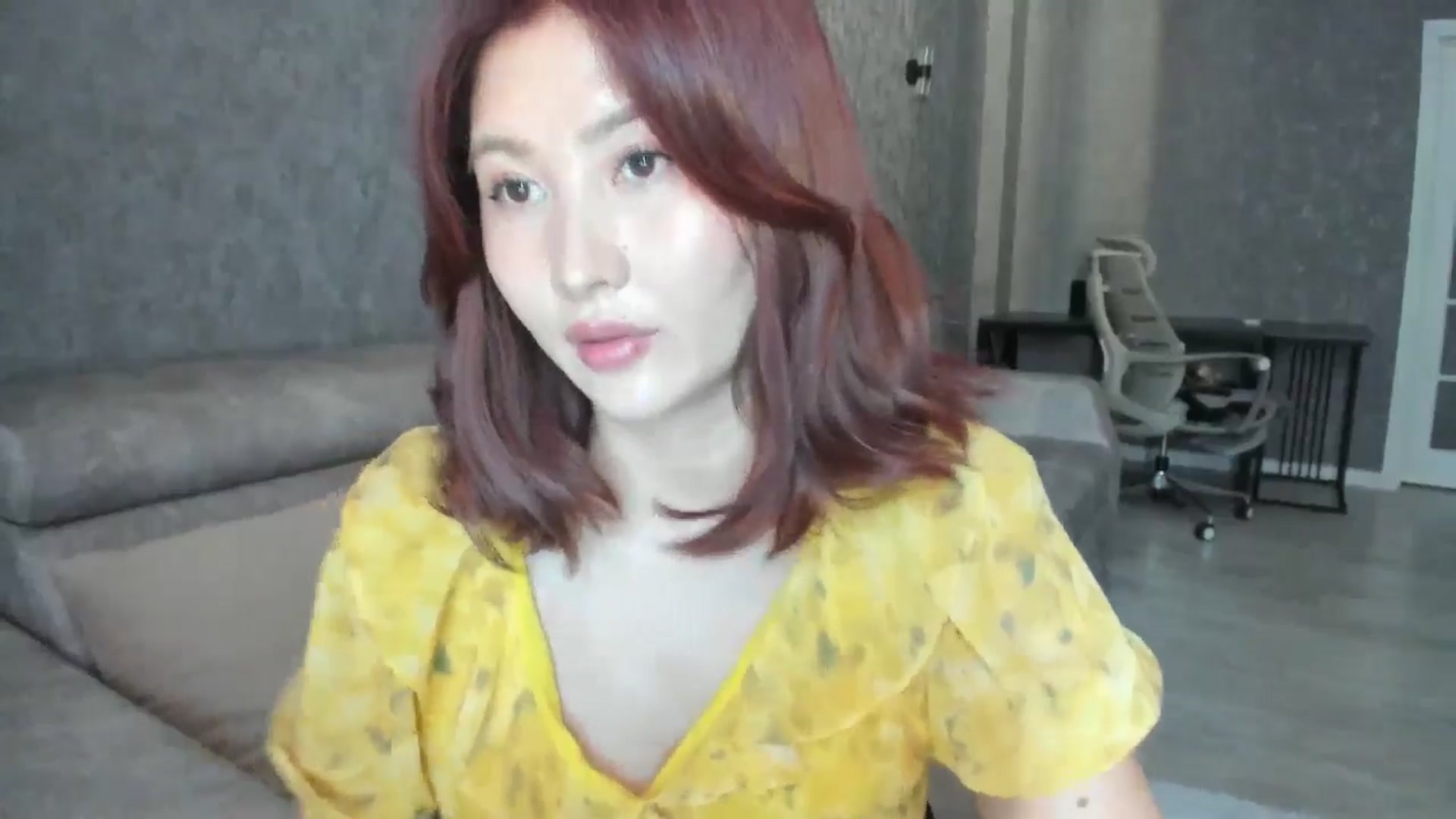 Gallery image thumbnail from Elfleur's myfreecams stream on, 08/07/2025, 07:42 image 16 of 20