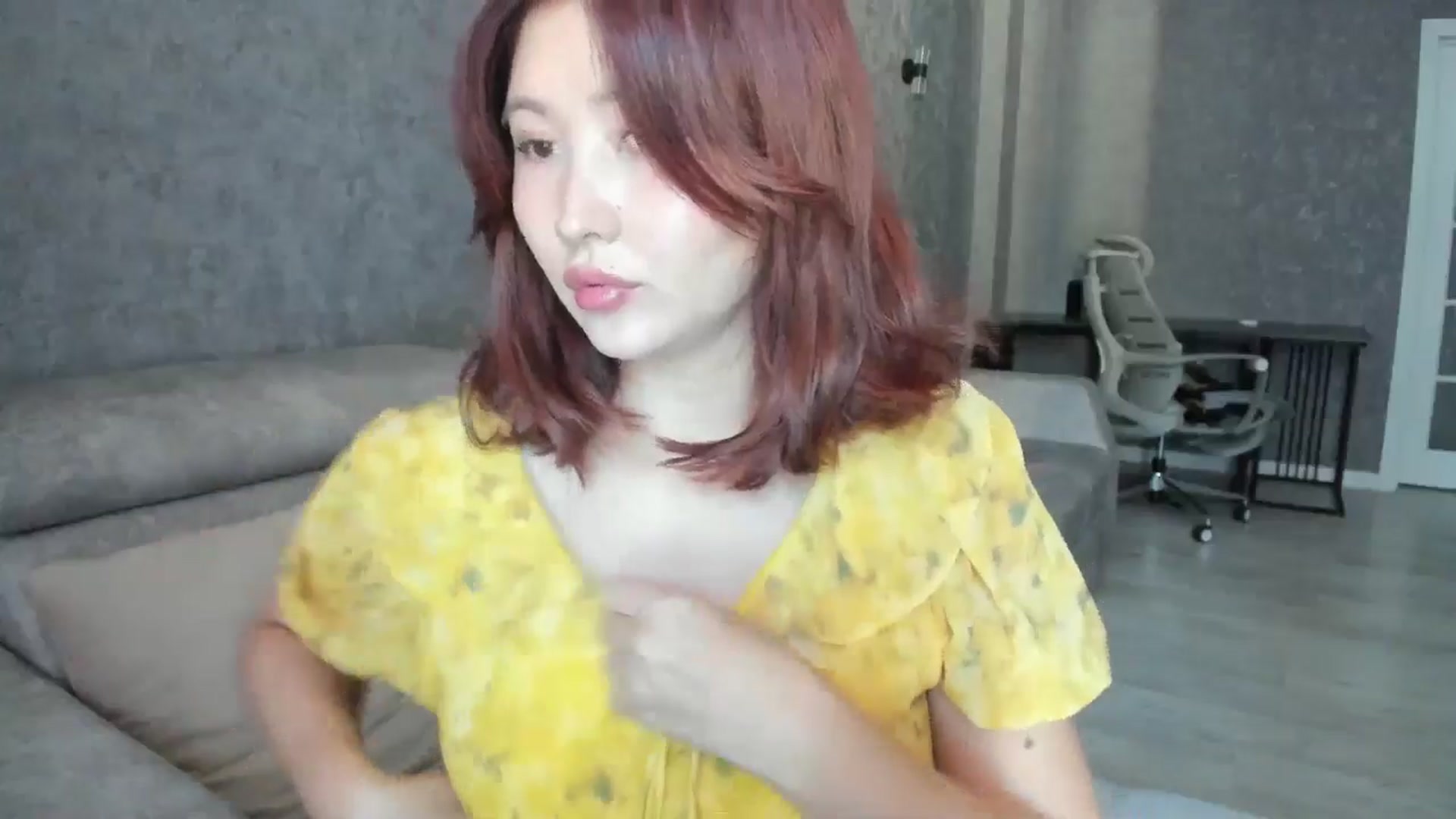 Gallery image thumbnail from Elfleur's myfreecams stream on, 08/07/2025, 07:42 image 4 of 20