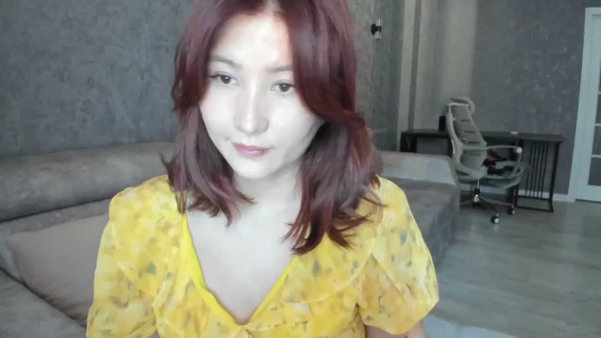 Gallery image thumbnail from Elfleur's myfreecams stream on, 08/07/2025, 07:42 image 6 of 20