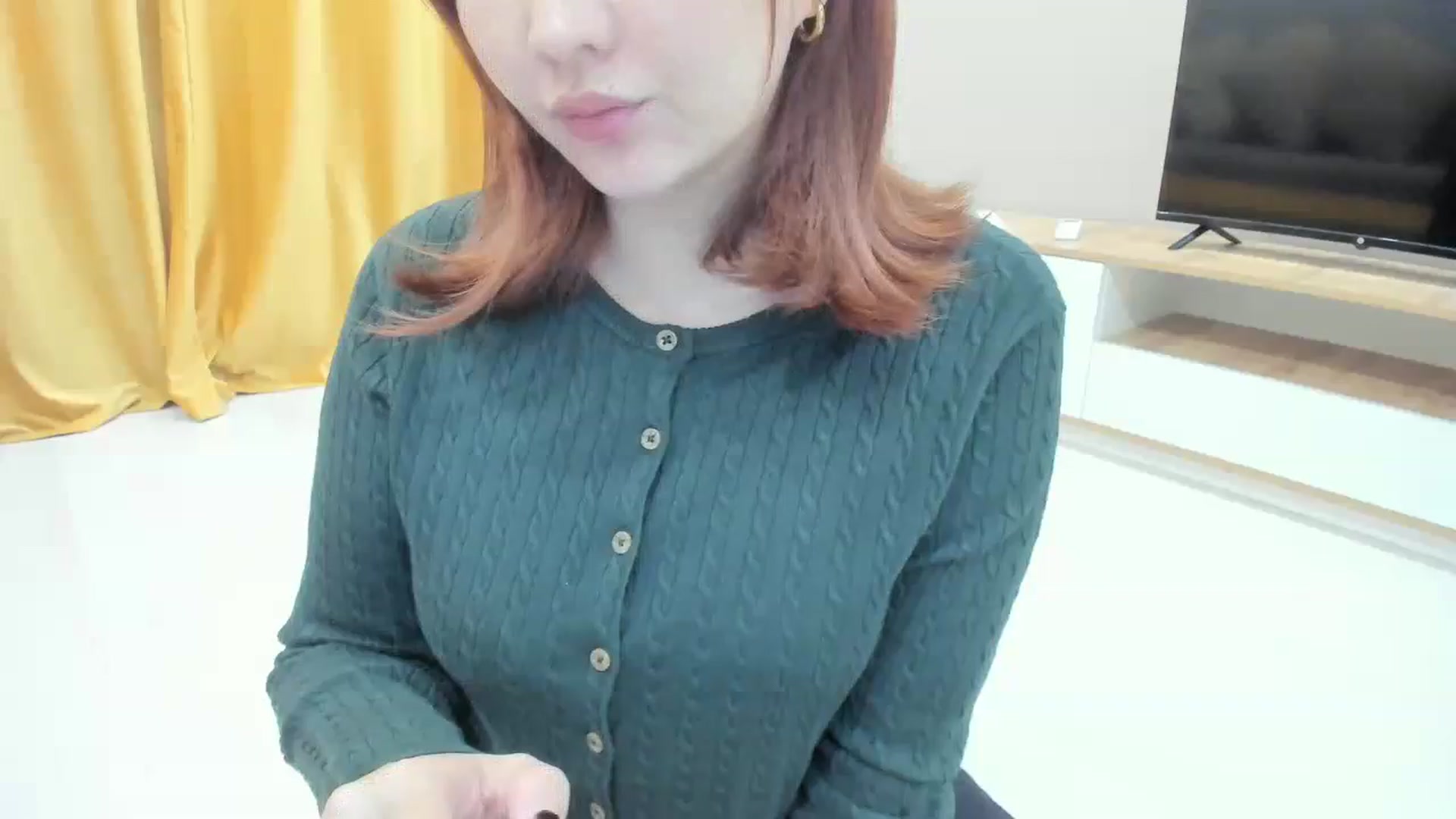 Gallery image thumbnail from Elfleur's myfreecams stream on, 09/13/2025, 22:11 image 7 of 20