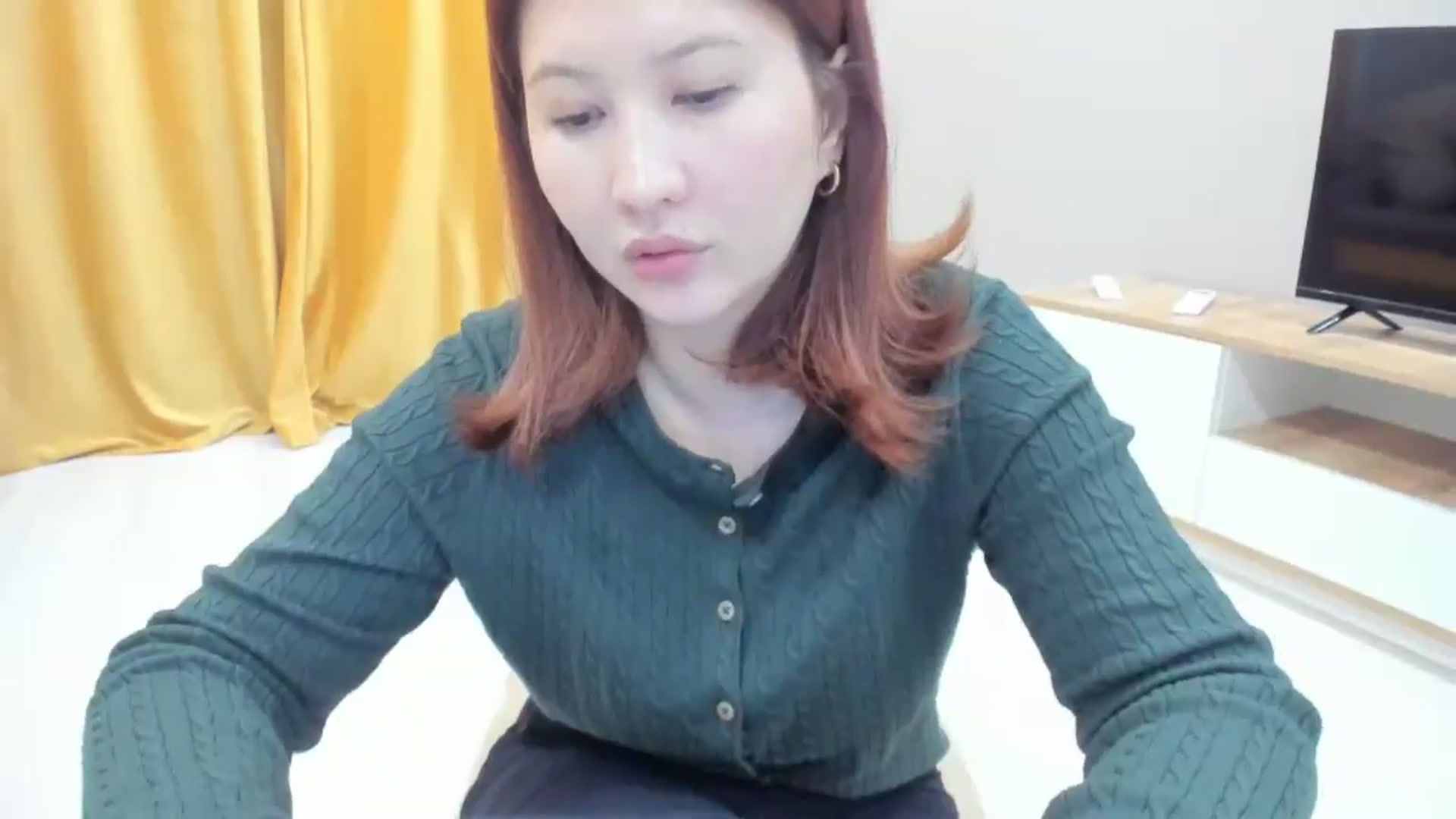 Gallery image thumbnail from Elfleur's myfreecams stream on, 09/14/2025, 01:03 image 6 of 20