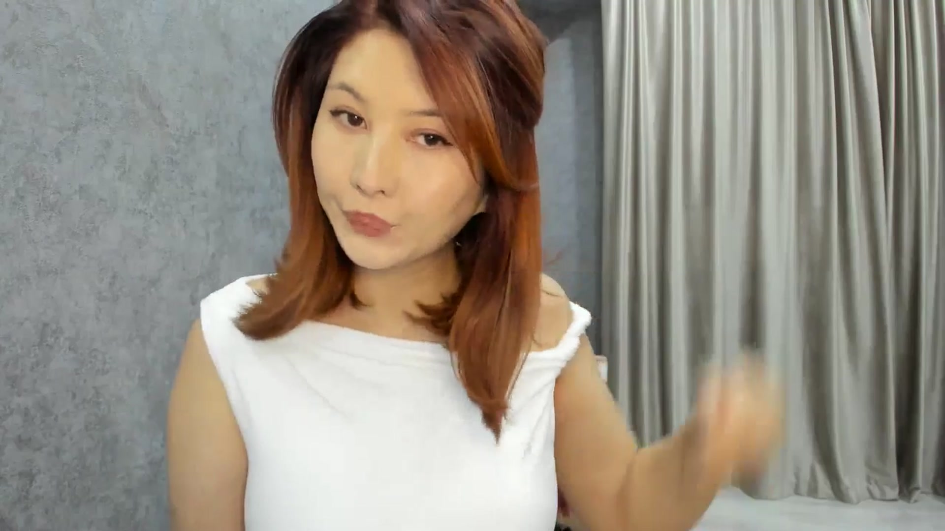 Gallery image thumbnail from Elfleur's myfreecams stream on, 09/25/2025, 18:45 image 17 of 20