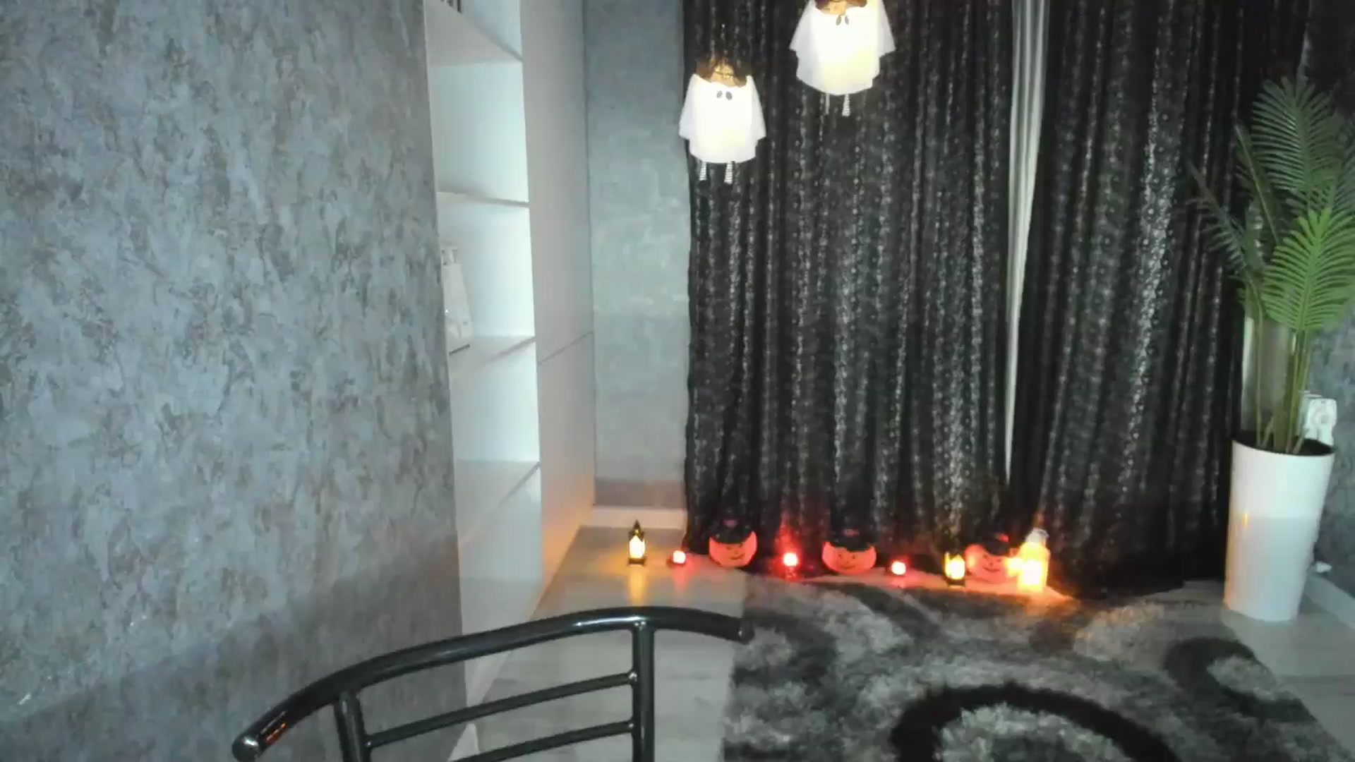Gallery image thumbnail from Elfleur's myfreecams stream on, 10/16/2025, 17:27 image 4 of 20