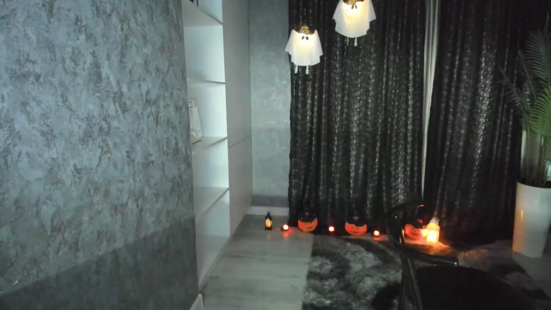 Gallery image thumbnail from Elfleur's myfreecams stream on, 10/16/2025, 19:21 image 11 of 20