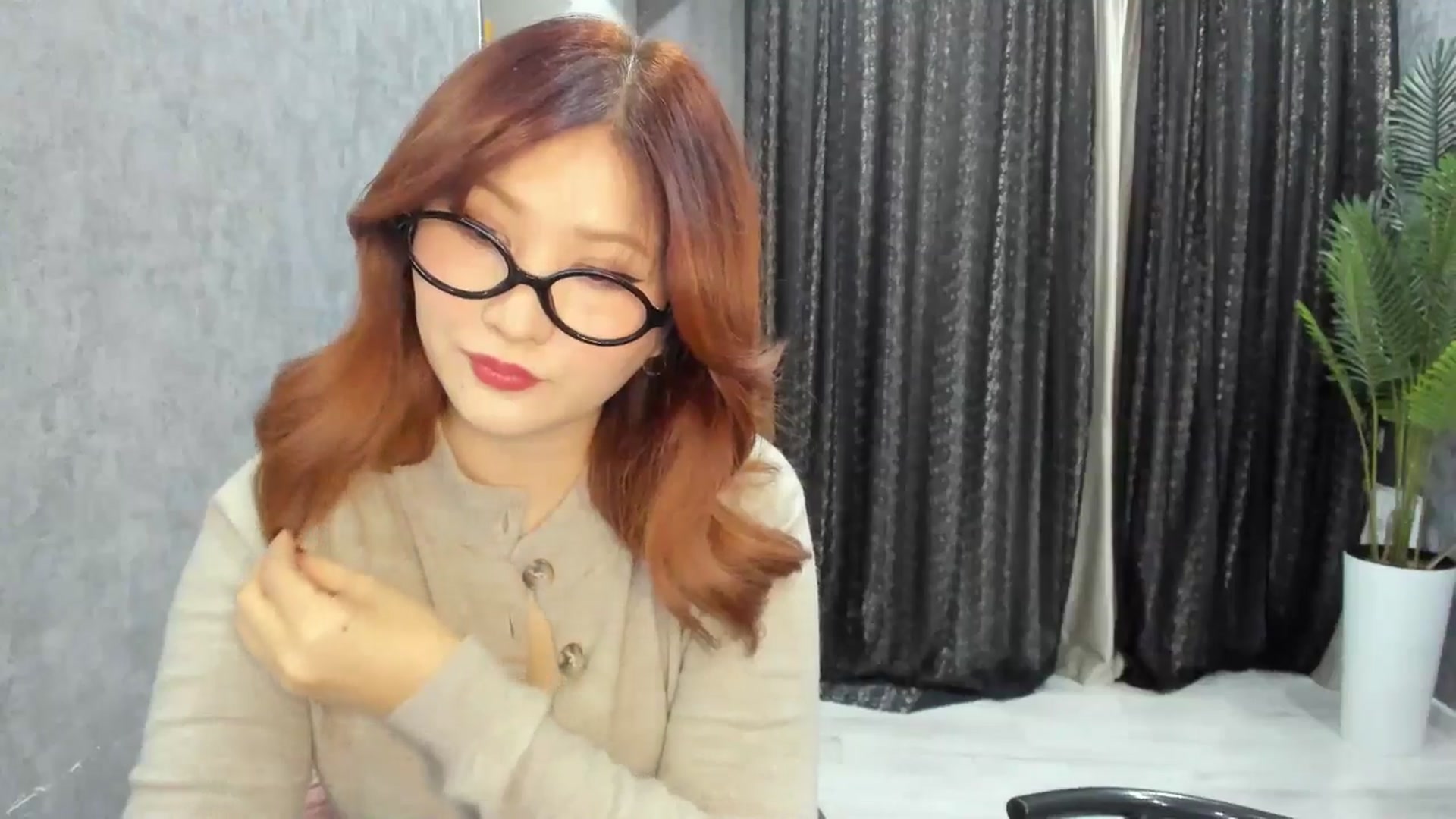 Gallery image thumbnail from Elfleur's myfreecams stream on, 11/01/2025, 20:16 image 19 of 20