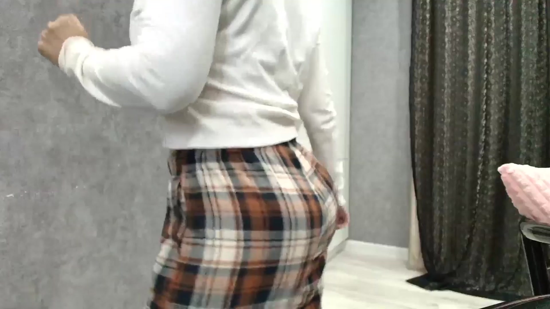 Gallery image thumbnail from Elfleur's myfreecams stream on, 11/03/2025, 21:22 image 5 of 20