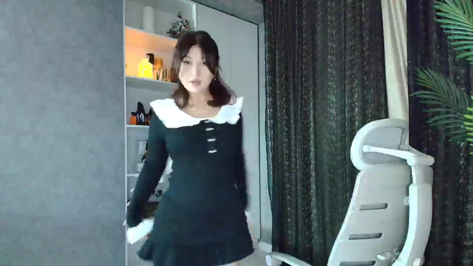 Gallery image thumbnail from Elfleur's myfreecams stream on, 11/09/2025, 20:15 image 18 of 20
