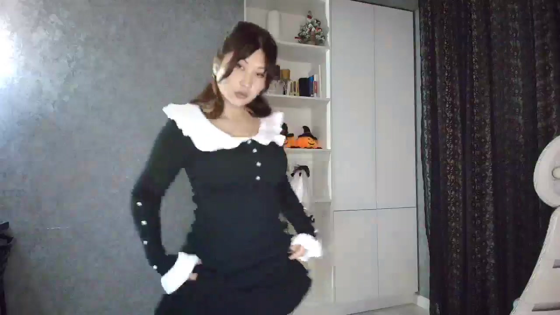 Gallery image thumbnail from Elfleur's myfreecams stream on, 11/09/2025, 20:15 image 9 of 20